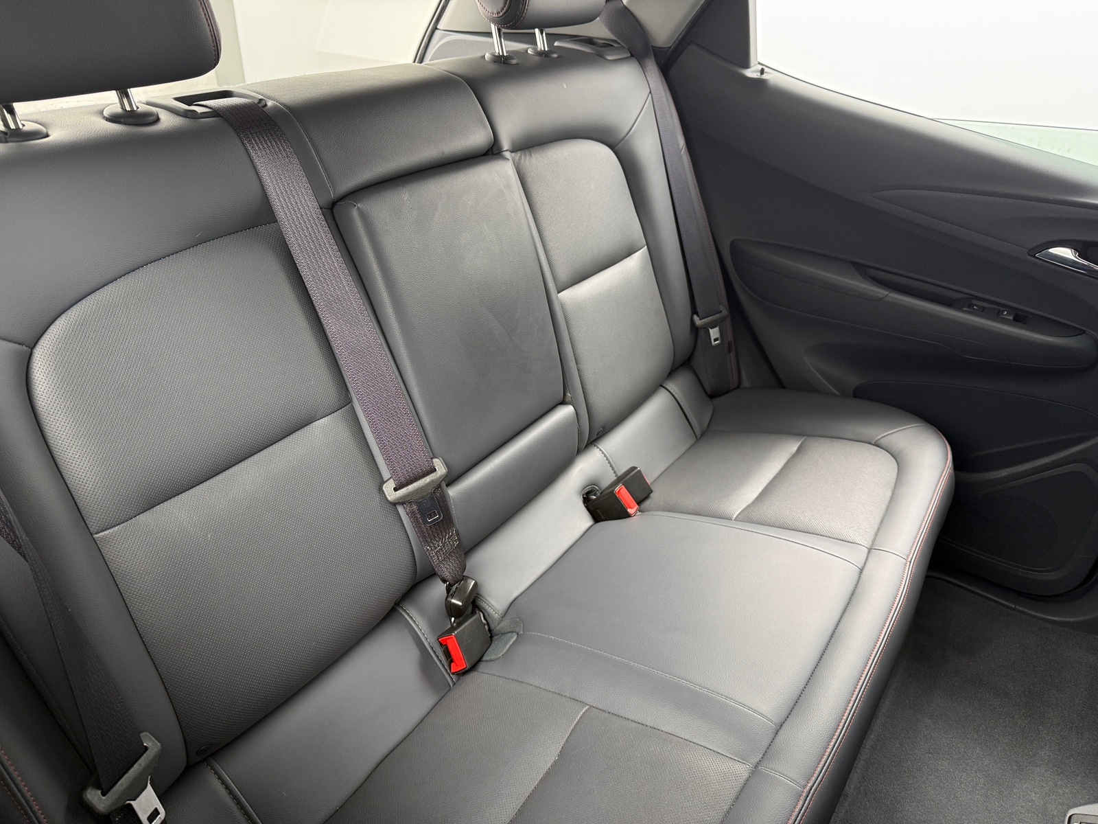 Thumbnail: 2017 Chevrolet Bolt EV - 5