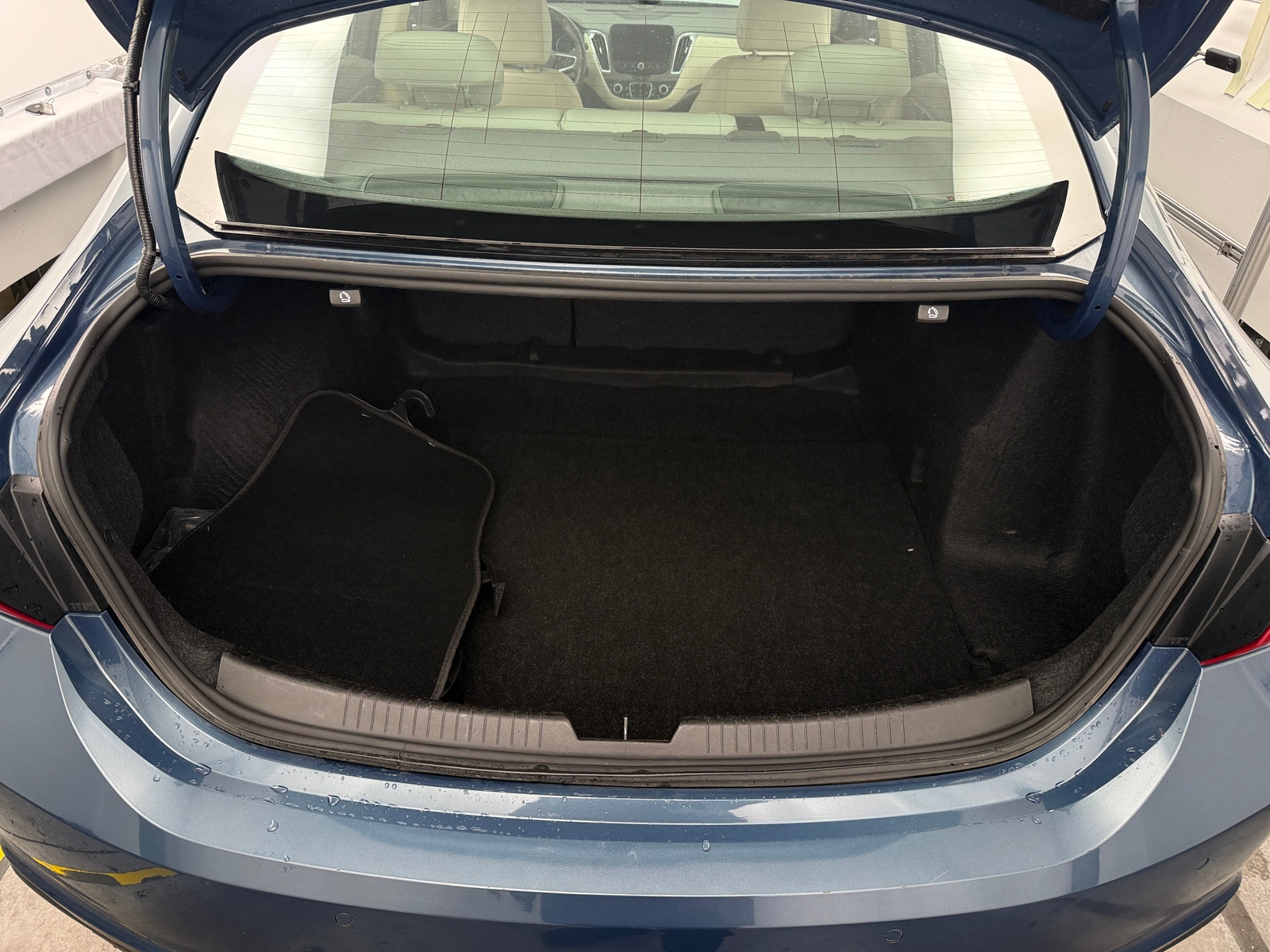 Thumbnail: 2024 Chevrolet Malibu - 6