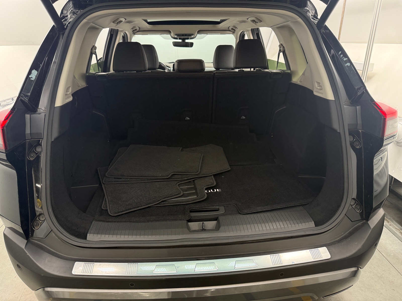 Thumbnail: 2023 Nissan Rogue - 6