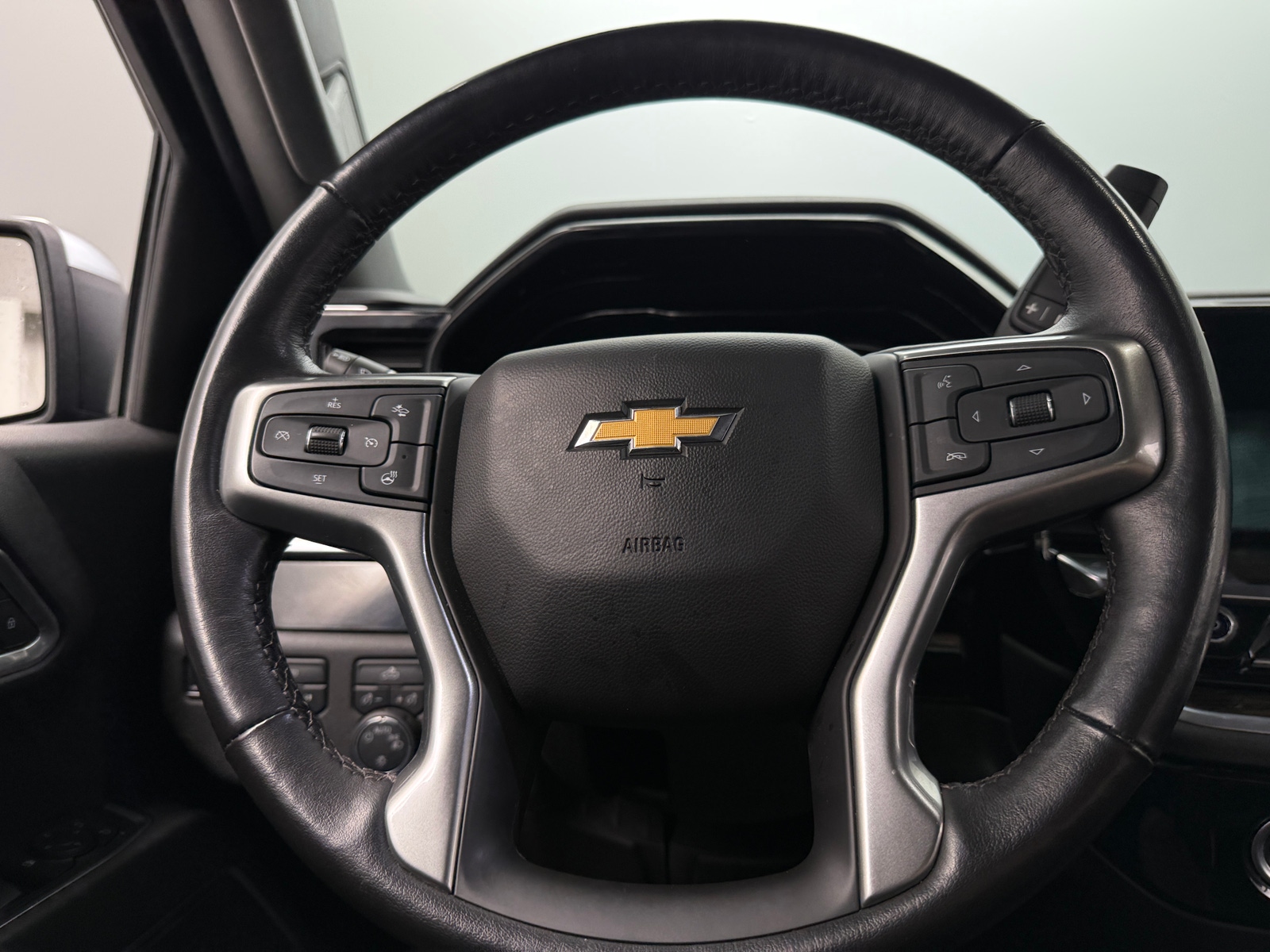 Thumbnail: 2022 Chevrolet Silverado 1500 - 5