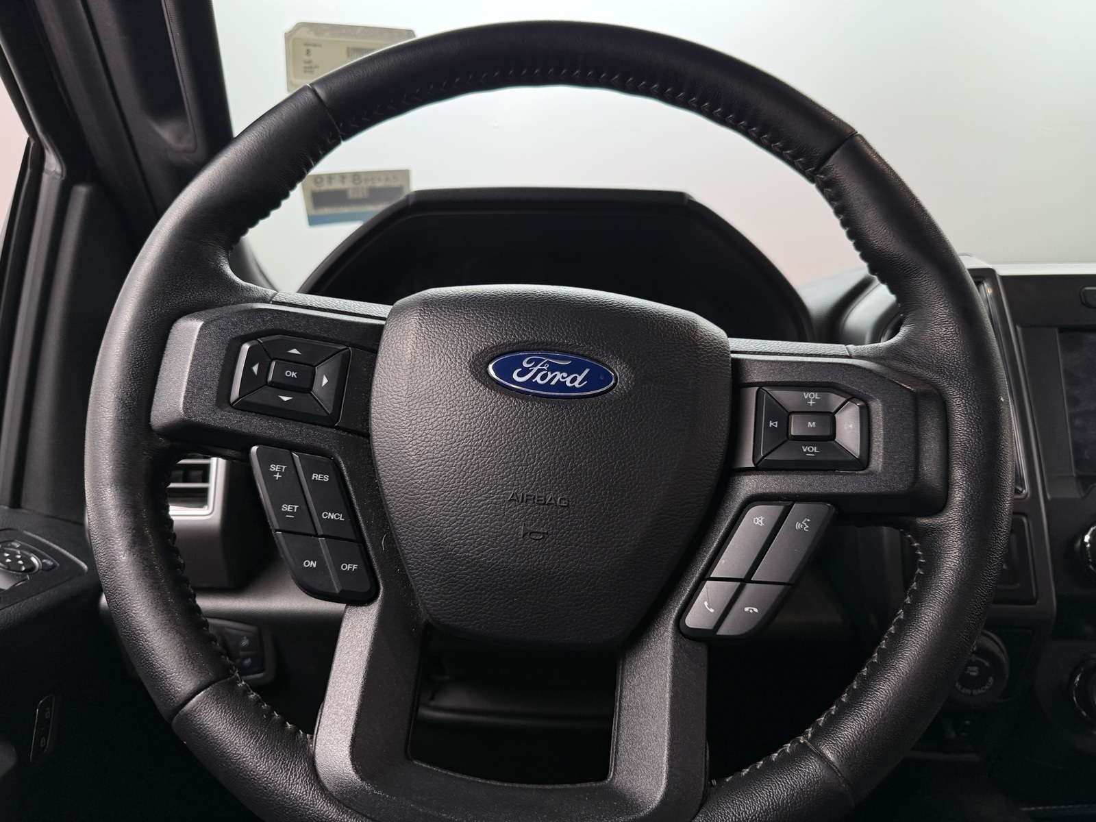 Thumbnail: 2019 Ford Econoline - 4