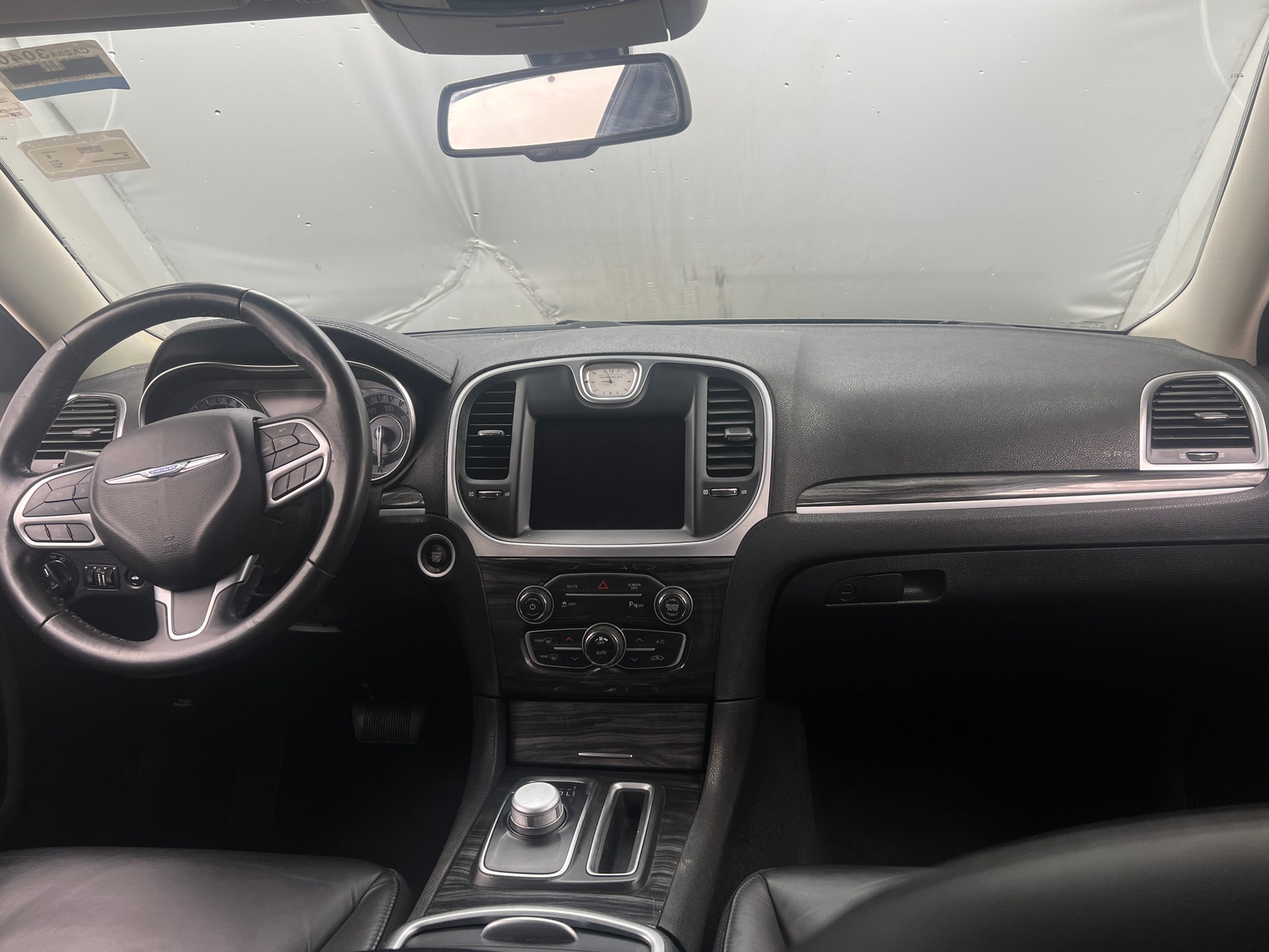 Thumbnail: 2022 Chrysler 300 - 2