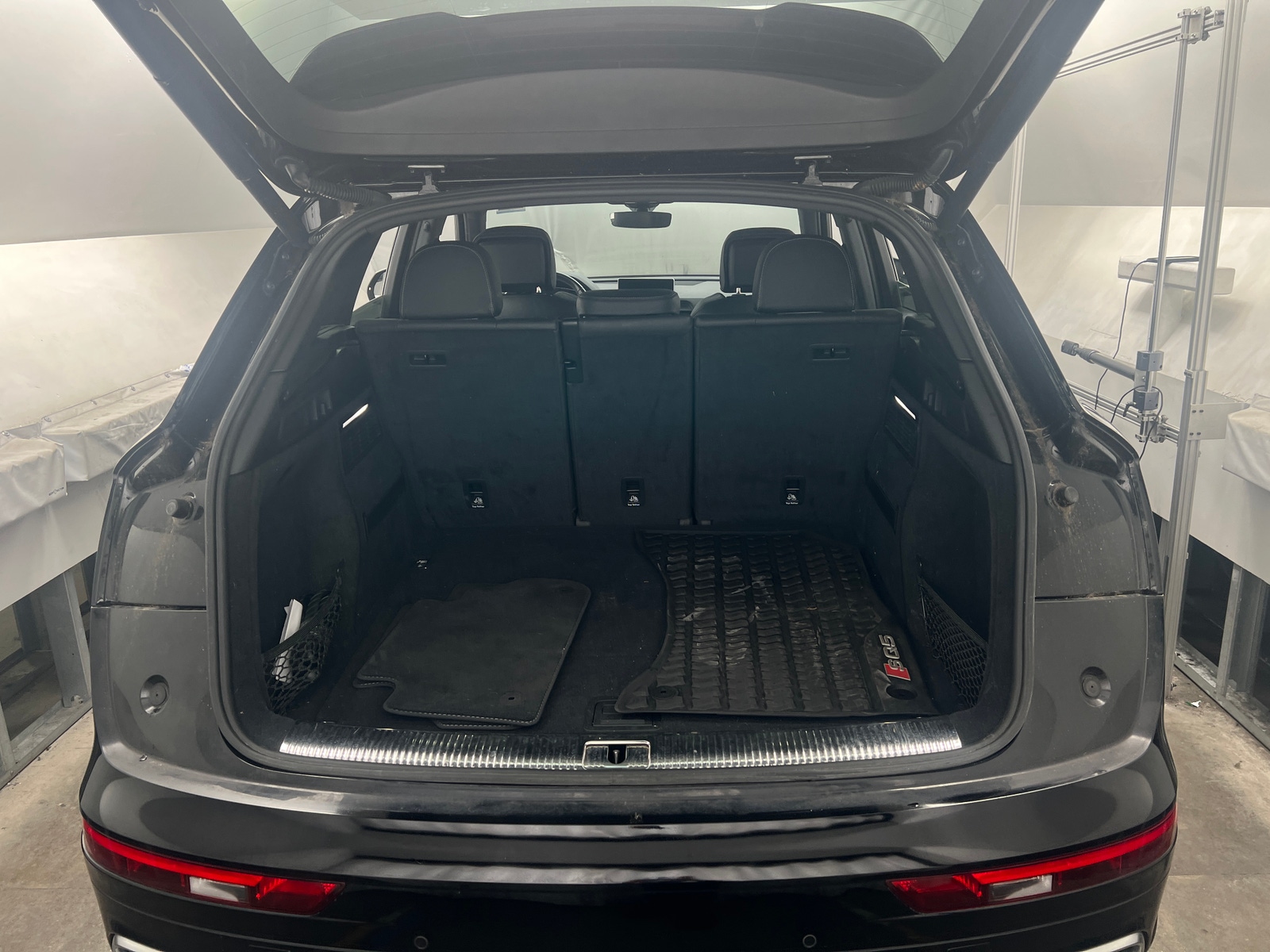 Thumbnail: 2018 Audi SQ5 - 6