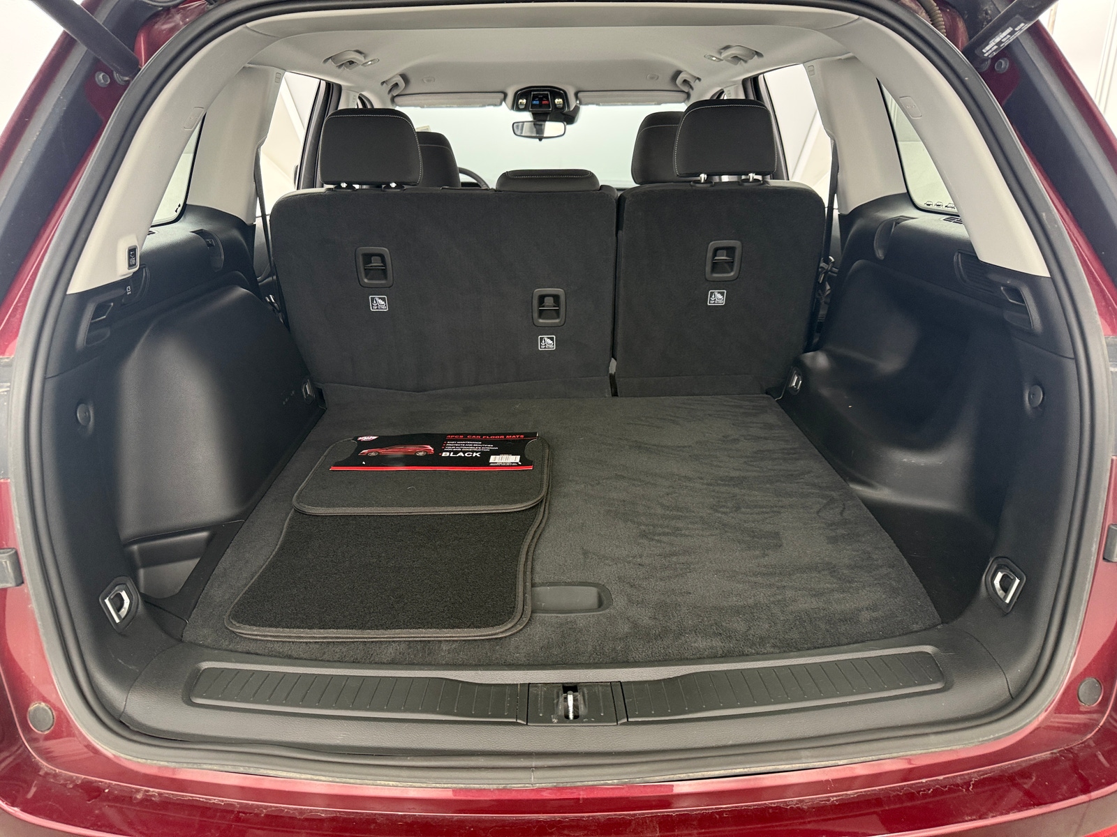 Thumbnail: 2023 Jeep Grand Cherokee - 7