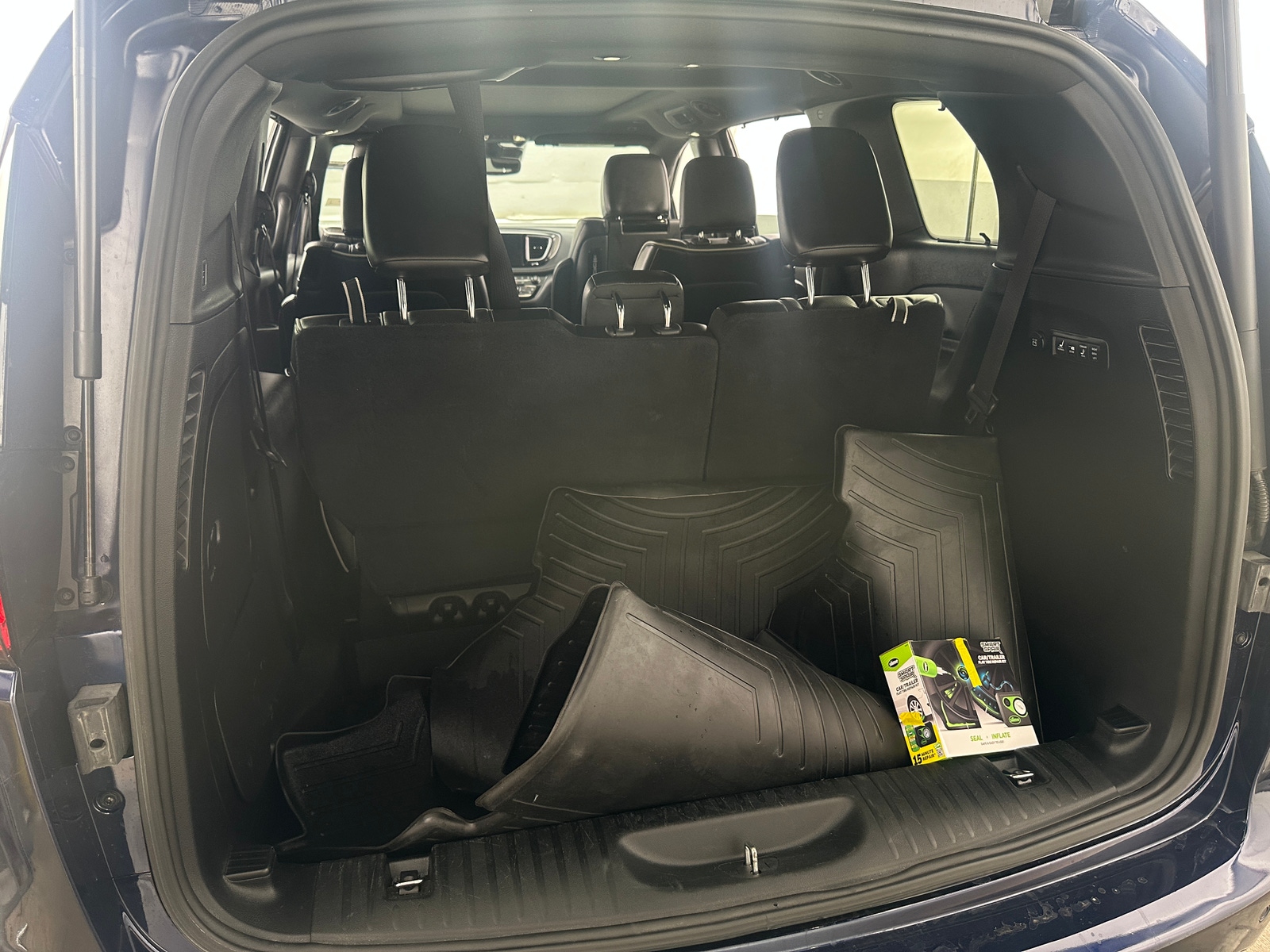 Thumbnail: 2018 Chrysler Pacifica - 6