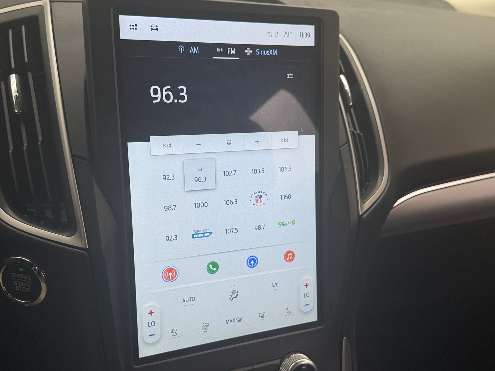 Thumbnail: 2021 Ford Edge - 4