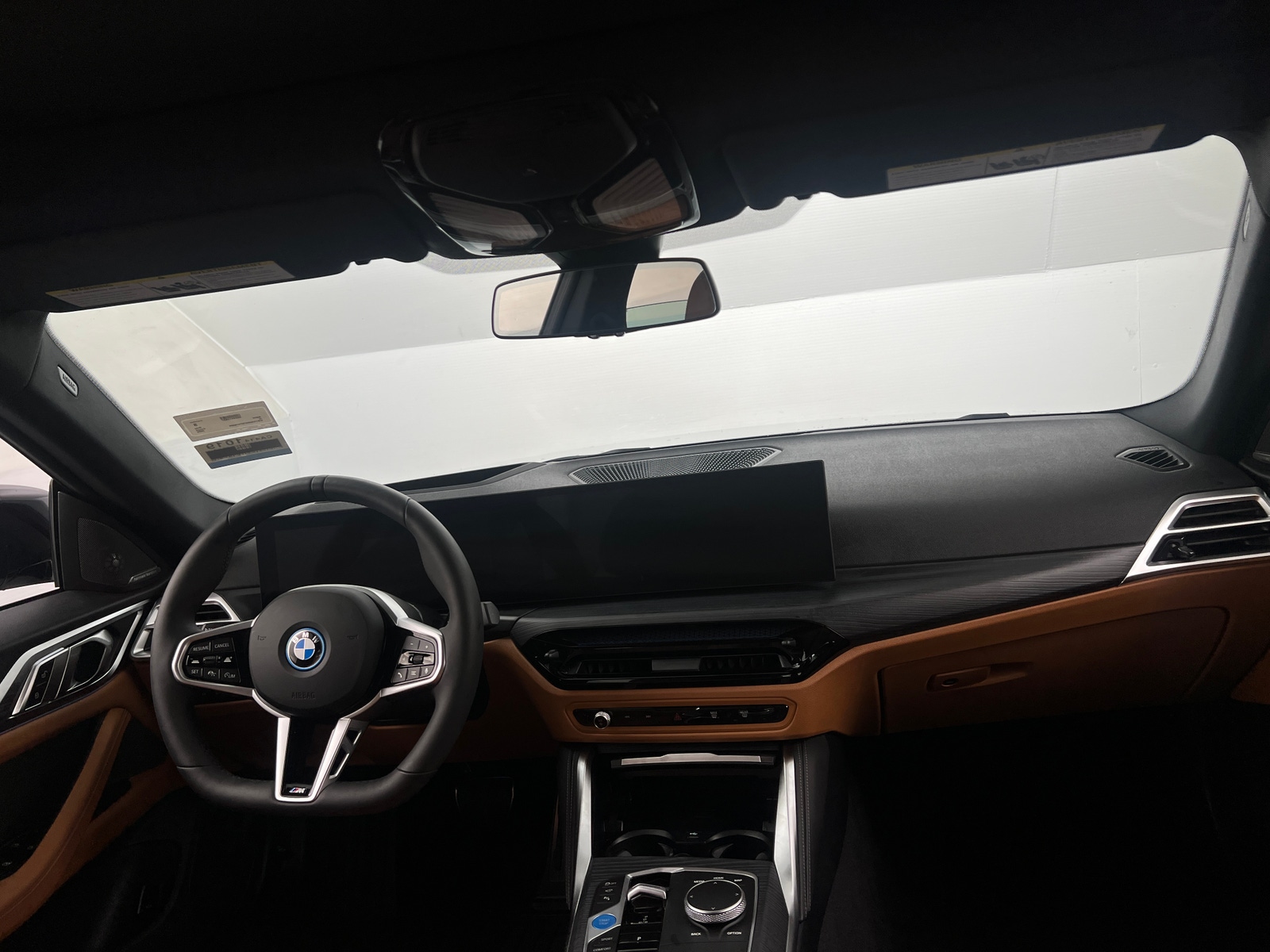 Thumbnail: 2025 BMW i4 - 2