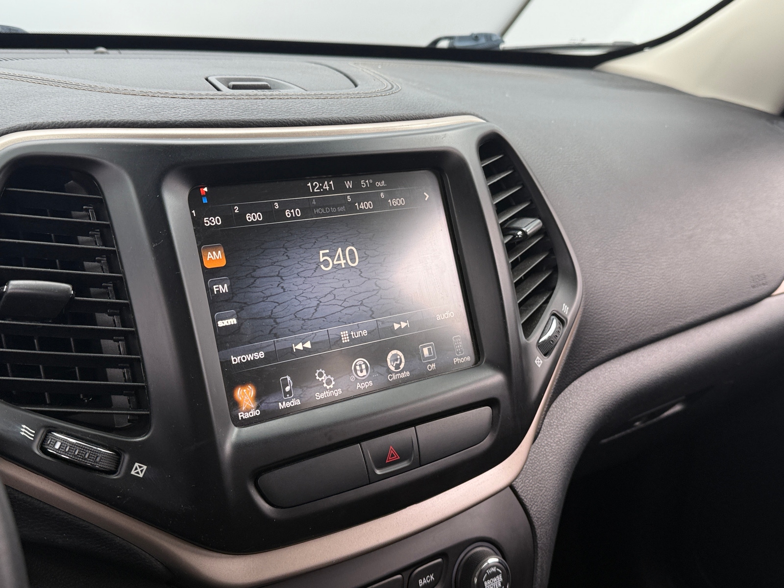 Thumbnail: 2016 Jeep Cherokee - 4