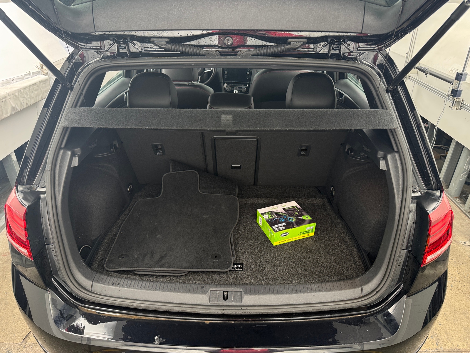 Thumbnail: 2020 Volkswagen Golf - 6