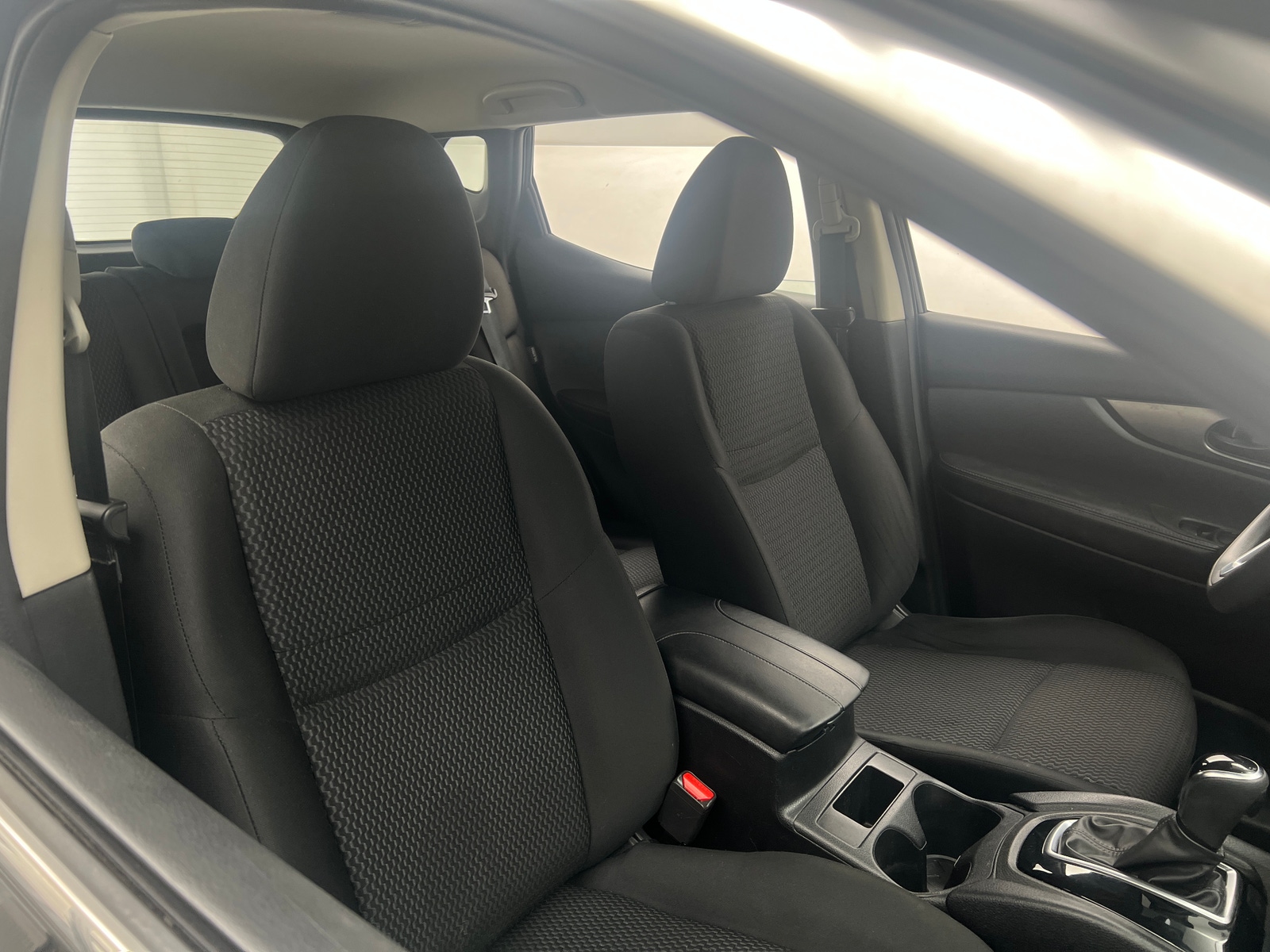 Thumbnail: 2021 Nissan Rogue Sport - 2