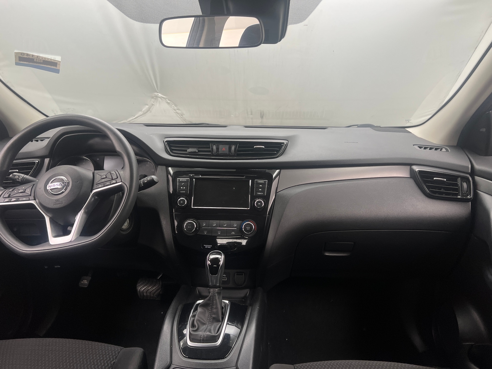 Thumbnail: 2021 Nissan Rogue Sport - 3