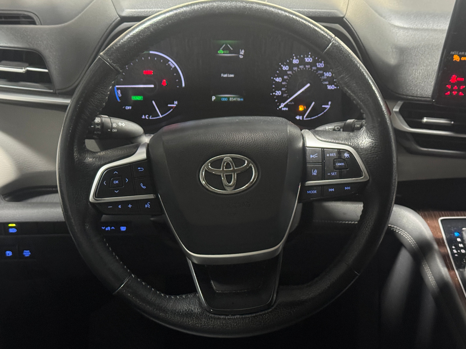 Thumbnail: 2022 Toyota Sienna - 4