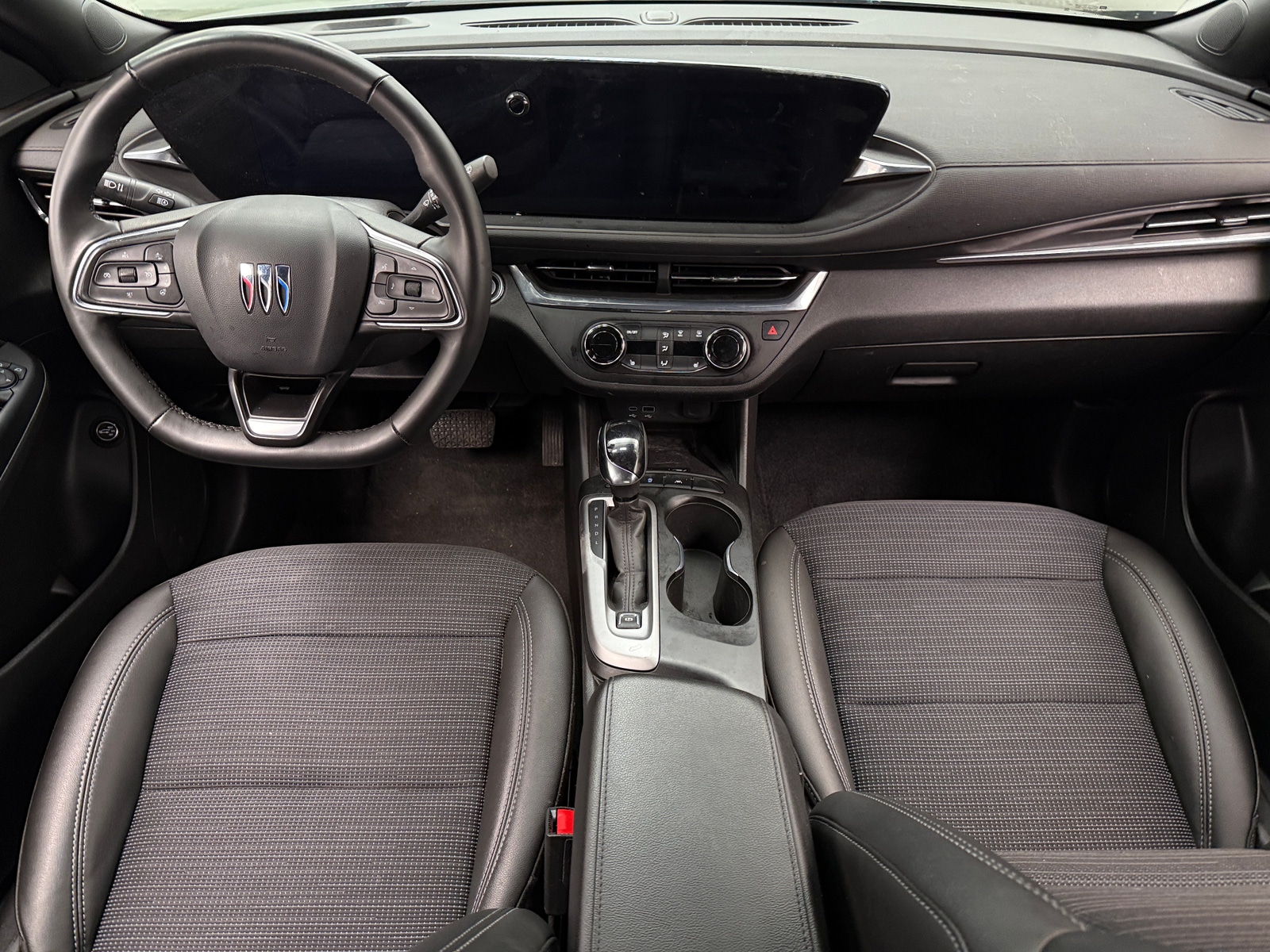 Thumbnail: 2024 Buick Envista - 3