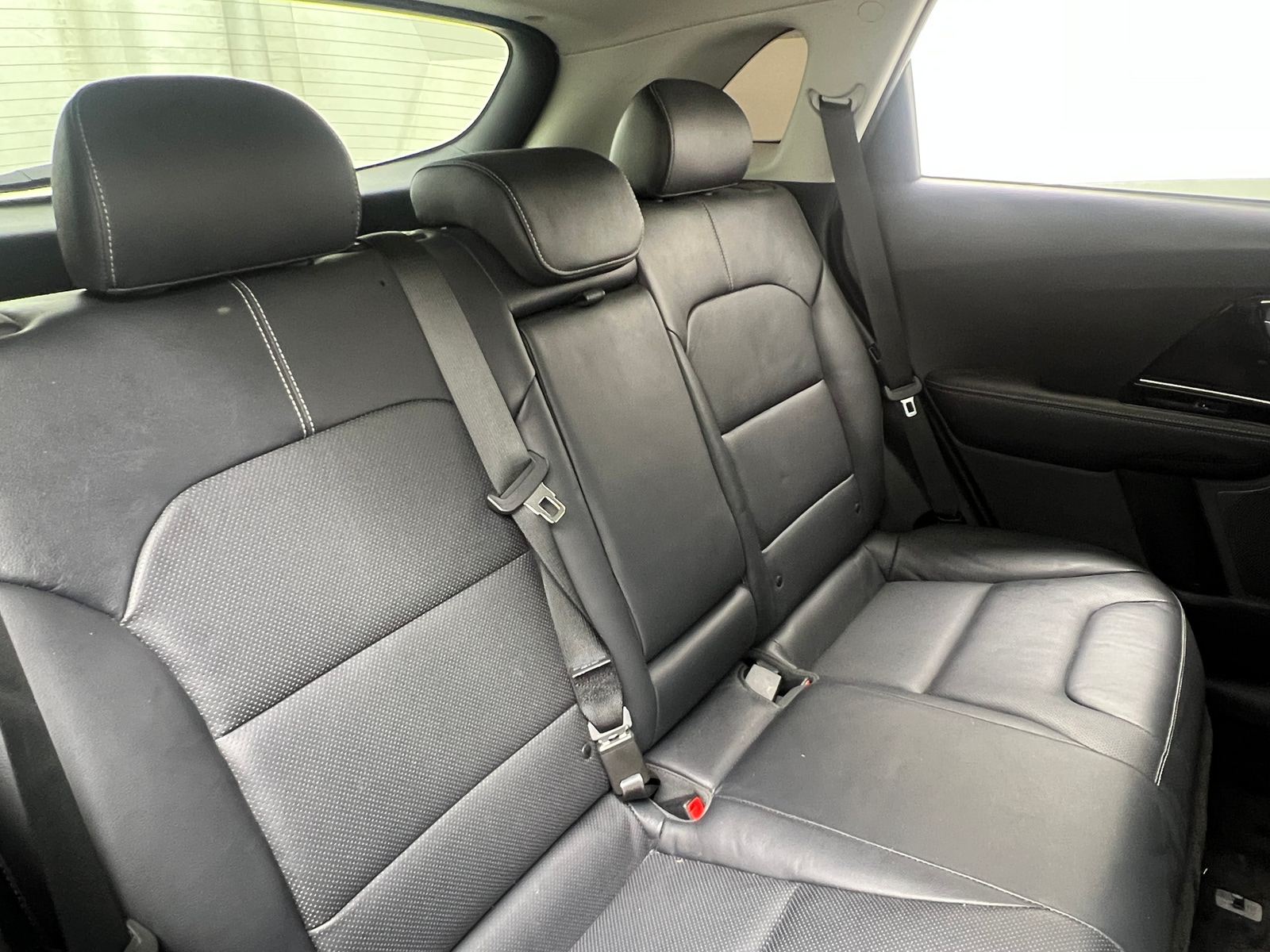 Thumbnail: 2018 Kia Niro - 5