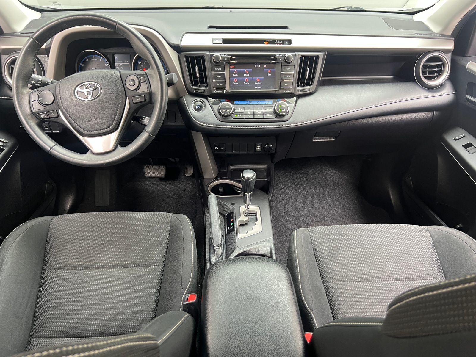 Thumbnail: 2018 Toyota RAV4 - 3