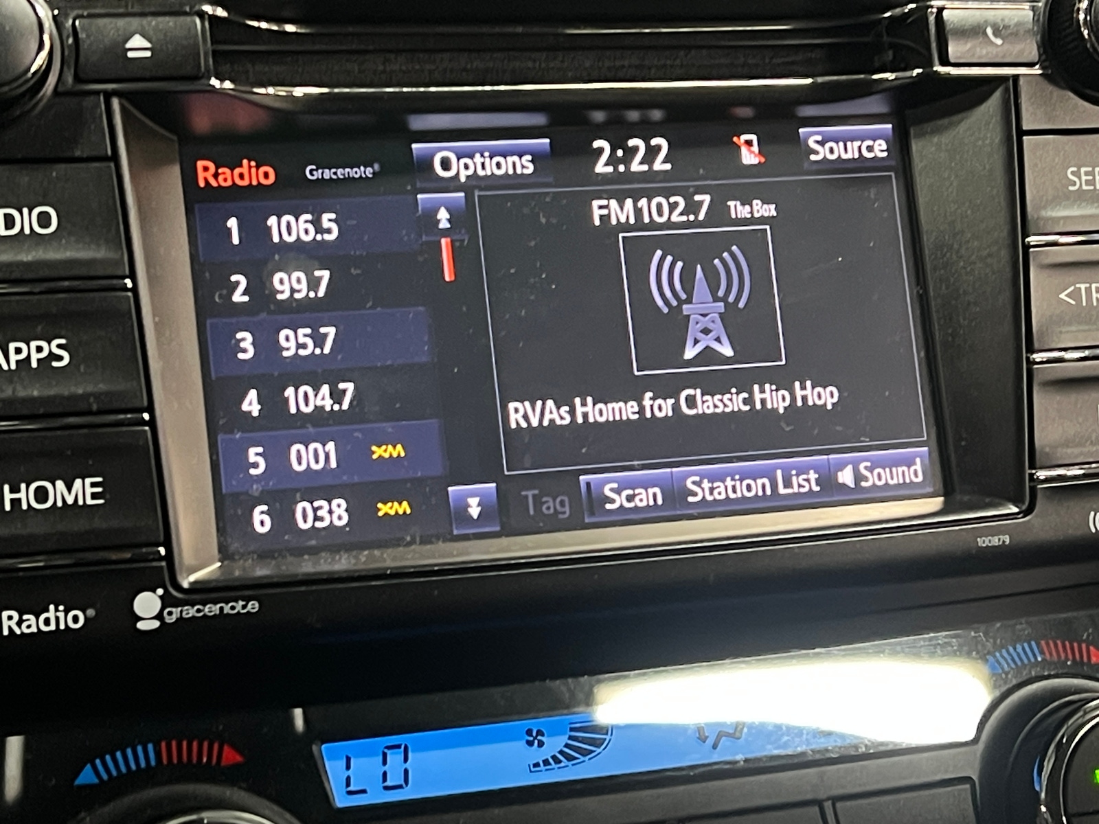 Thumbnail: 2018 Toyota RAV4 - 4