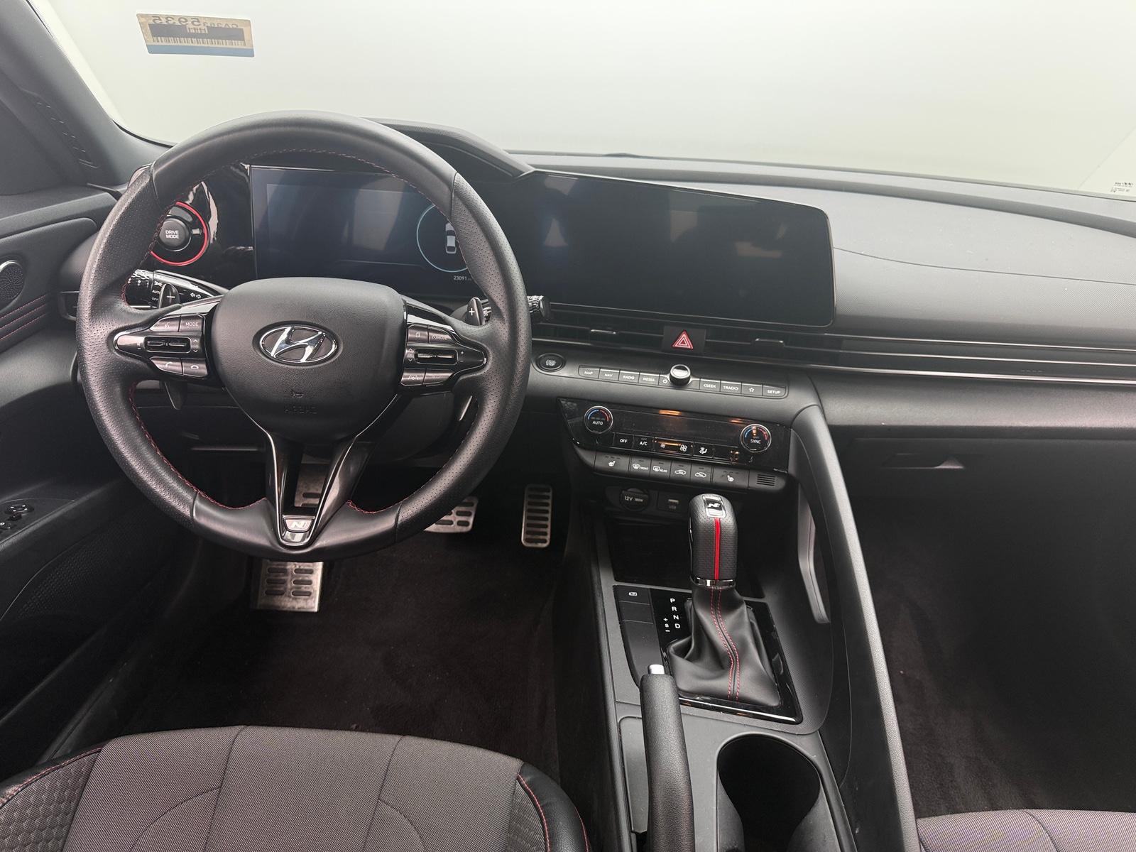 Thumbnail: 2023 Hyundai Elantra - 4