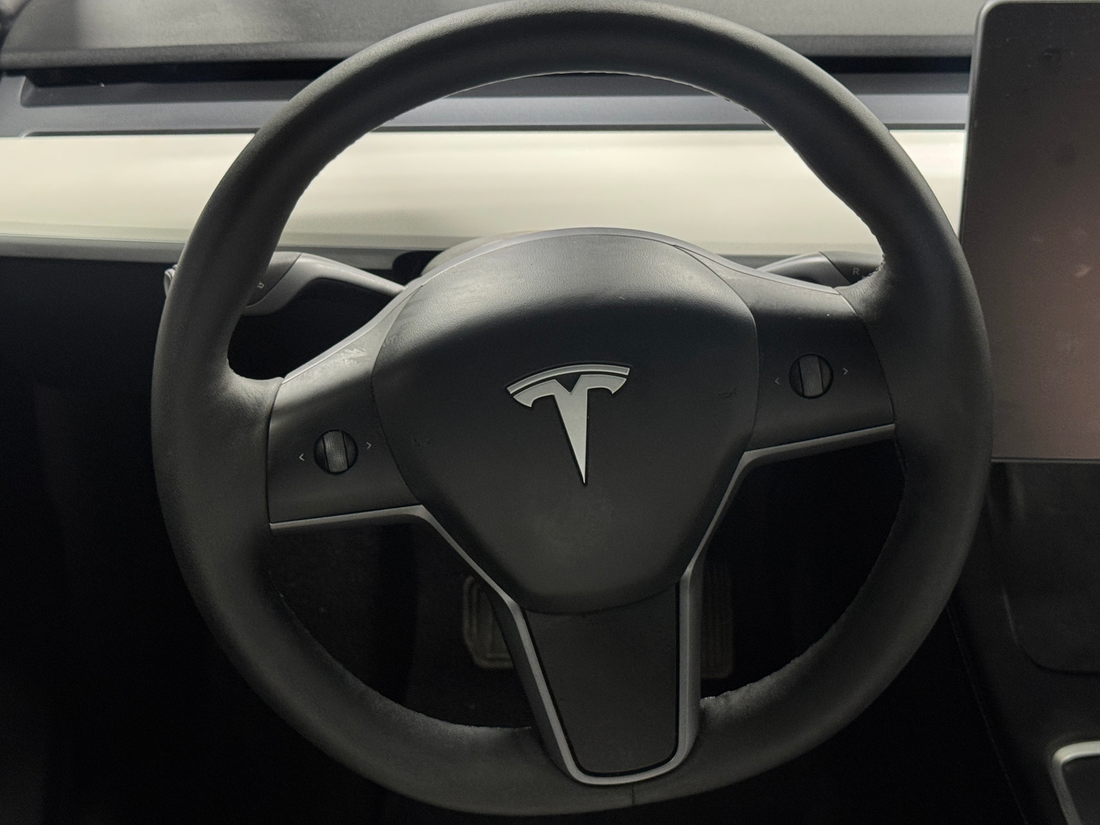 Thumbnail: 2025 Tesla Model Y - 4