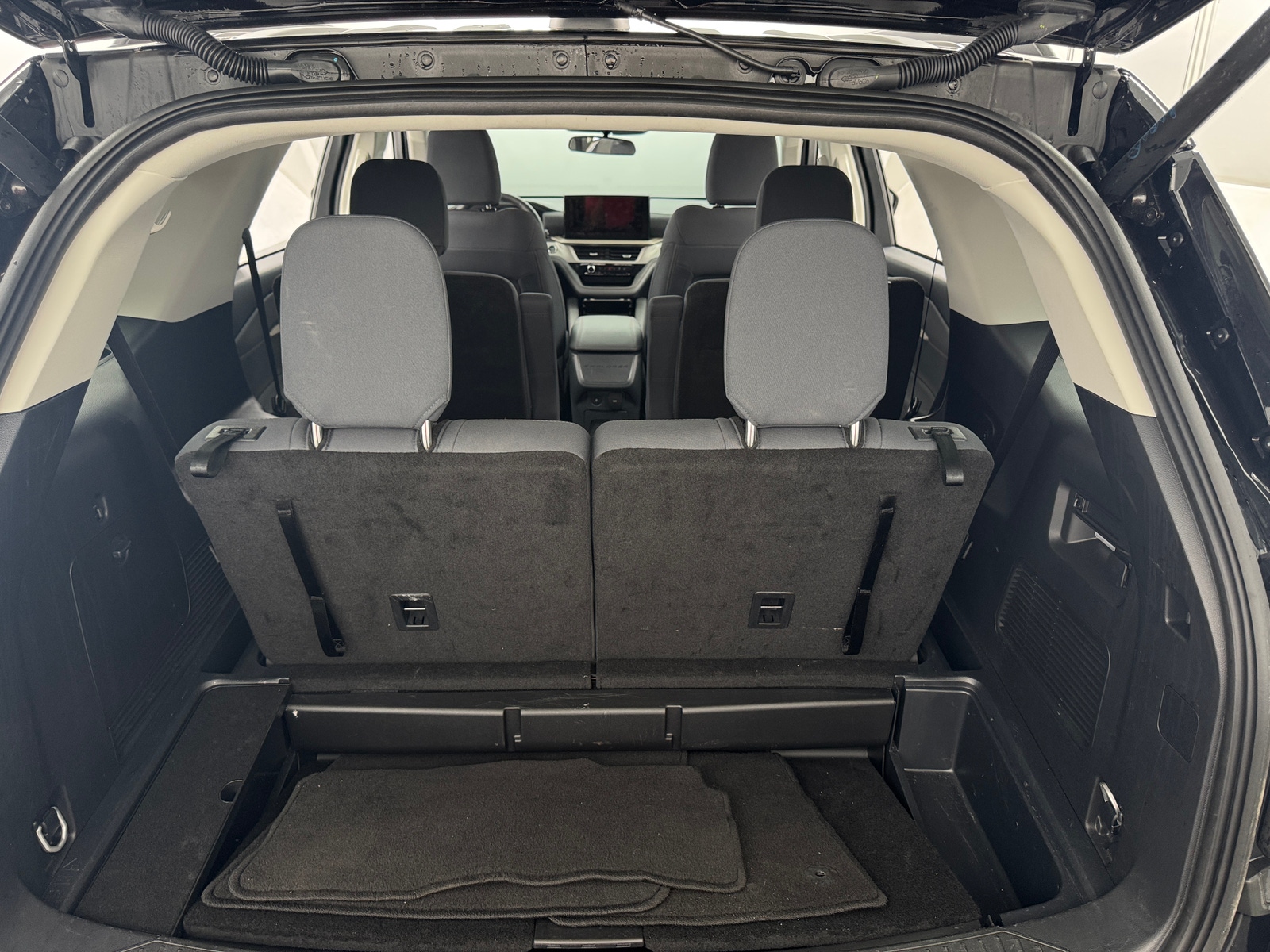 Thumbnail: 2025 Ford Explorer - 7