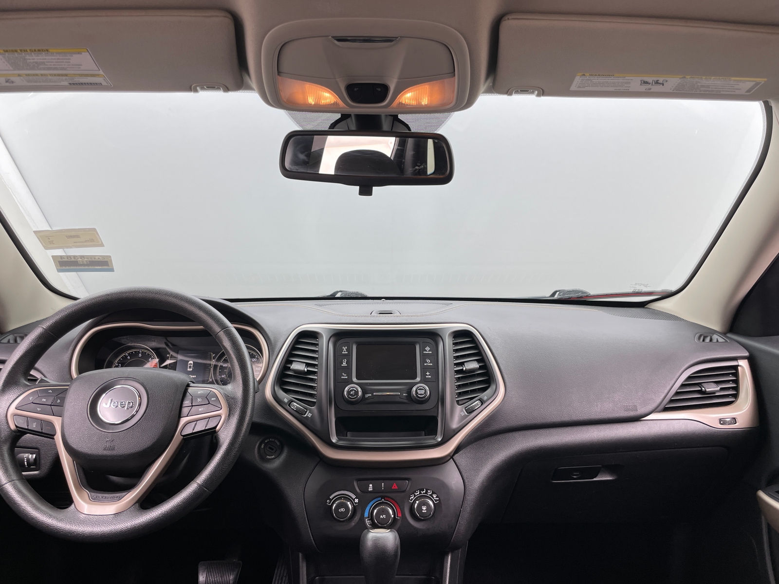 Thumbnail: 2018 Jeep Cherokee - 3