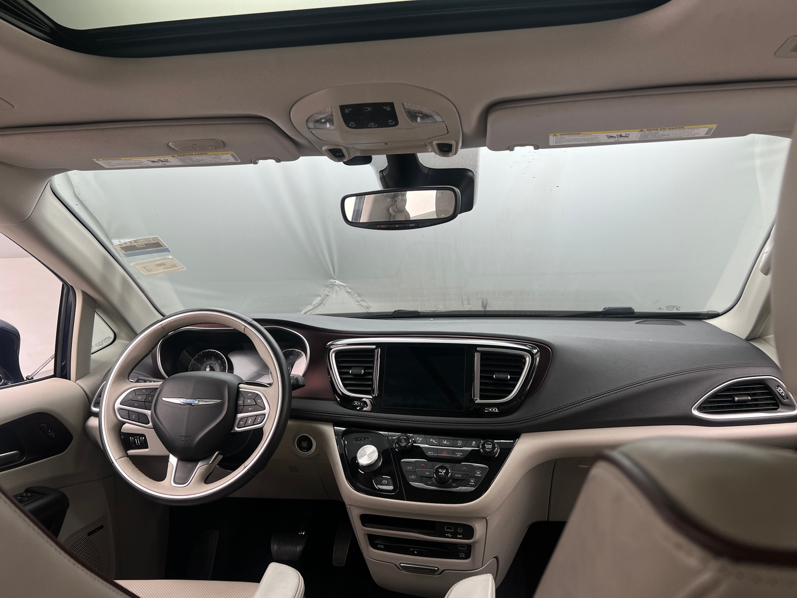 Thumbnail: 2018 Chrysler Pacifica - 2