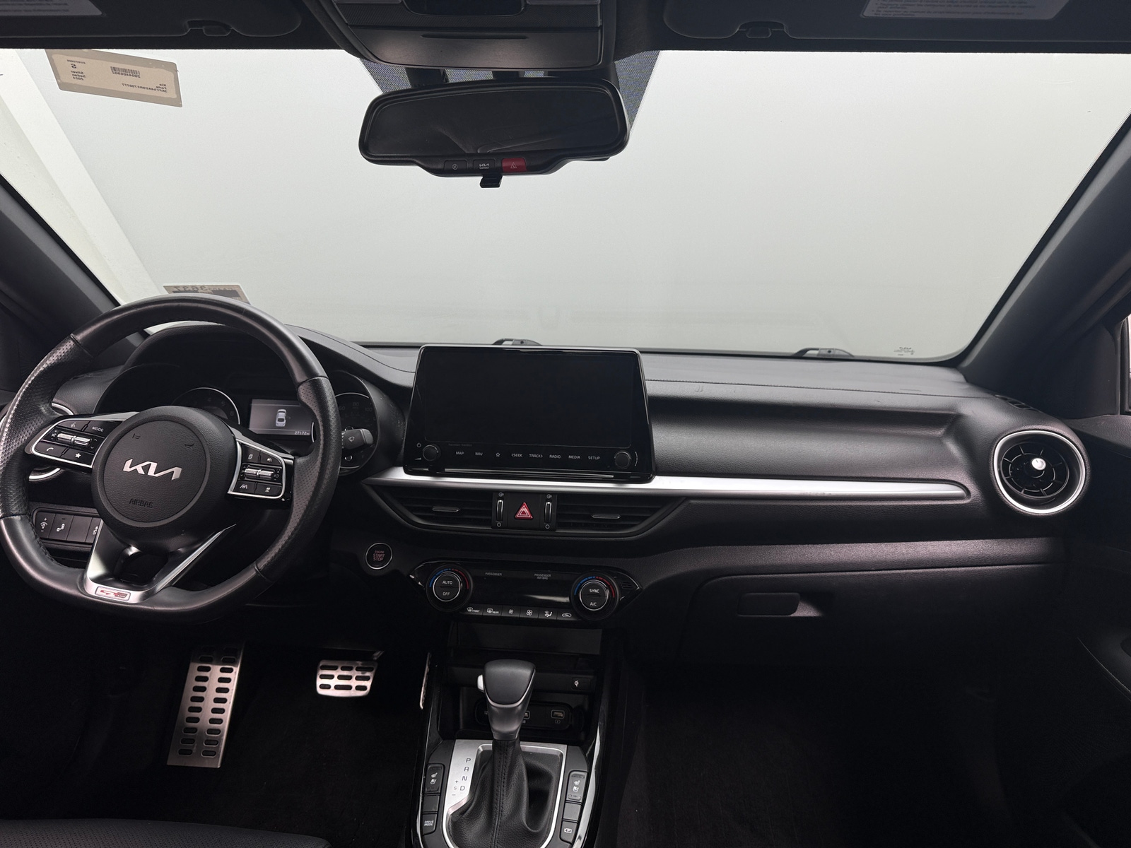 Thumbnail: 2024 Kia Forte - 3