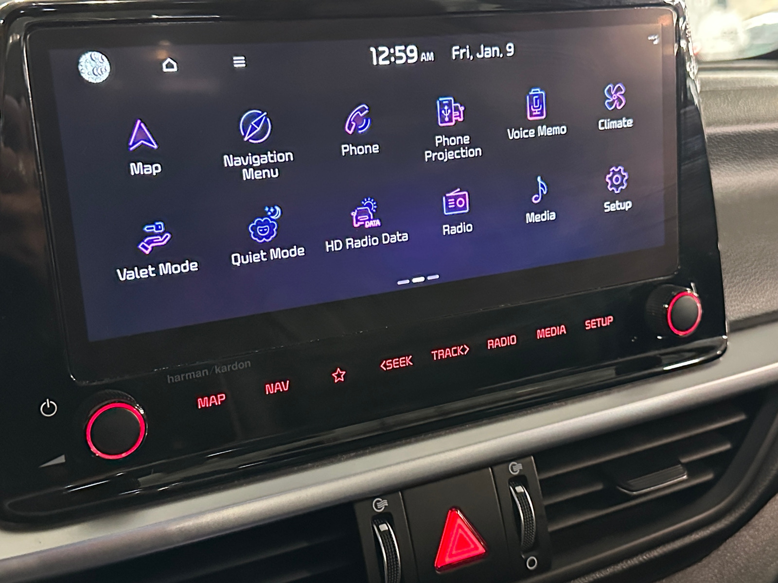 Thumbnail: 2024 Kia Forte - 4