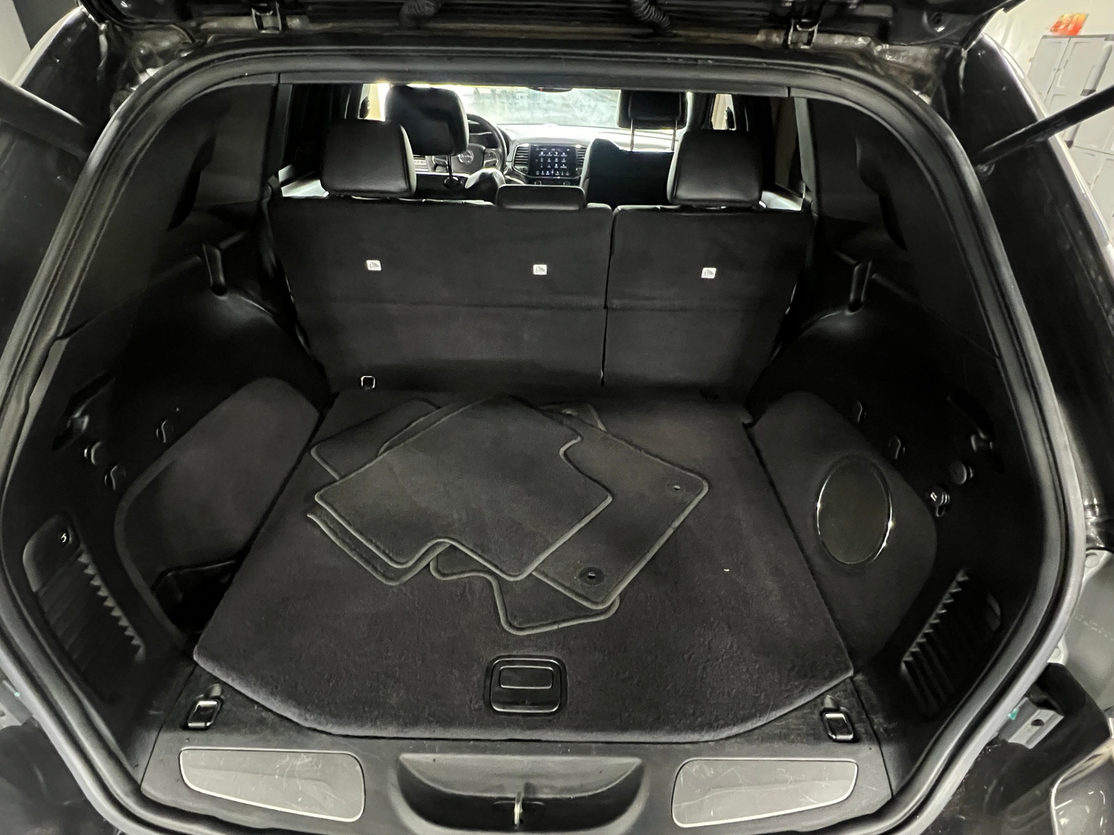 Thumbnail: 2019 Jeep Grand Cherokee - 6