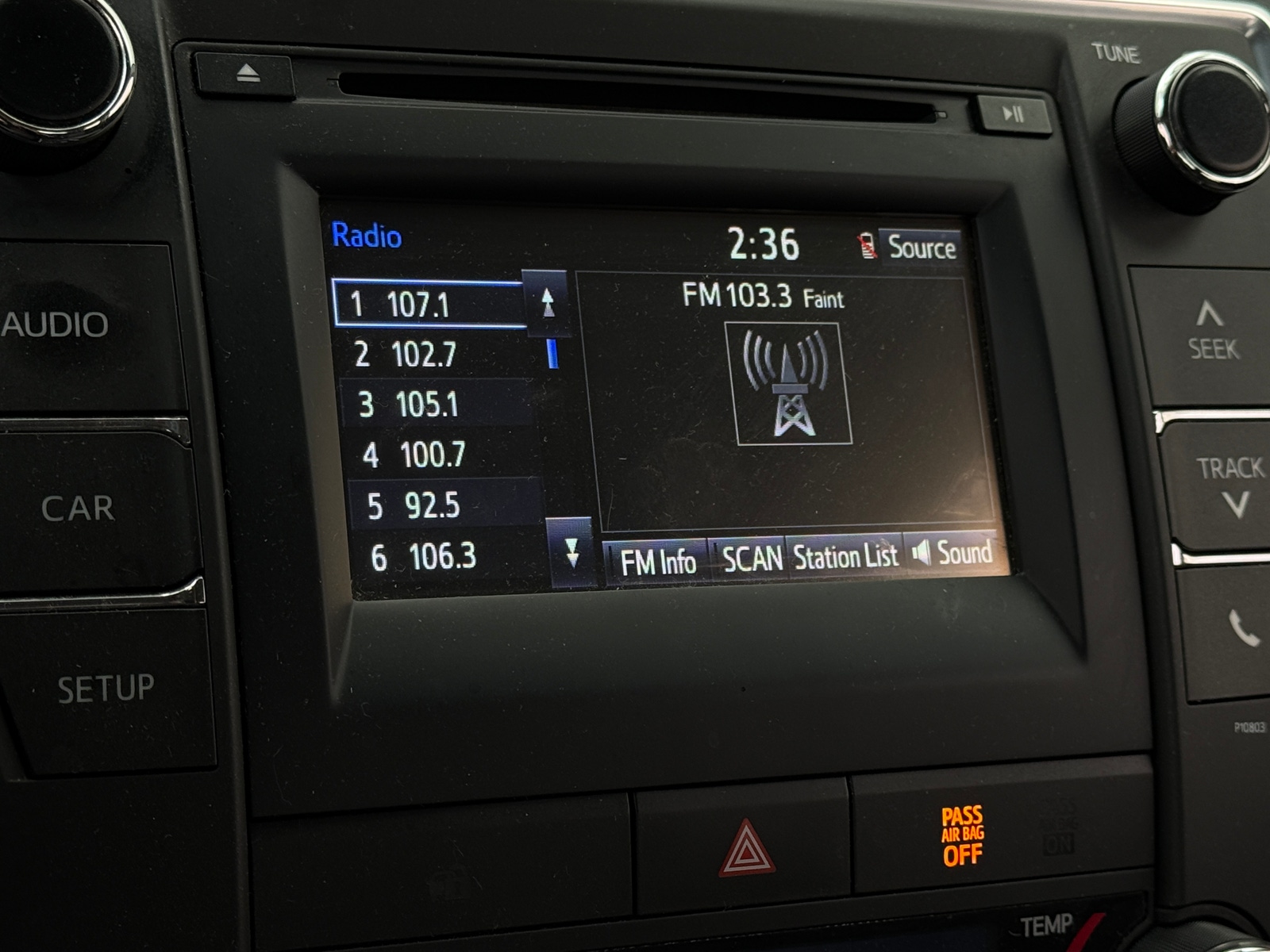 Thumbnail: 2015 Toyota Camry - 4