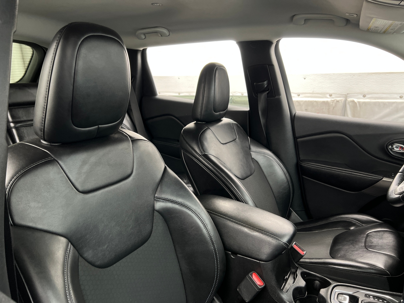 Thumbnail: 2019 Jeep Cherokee - 2