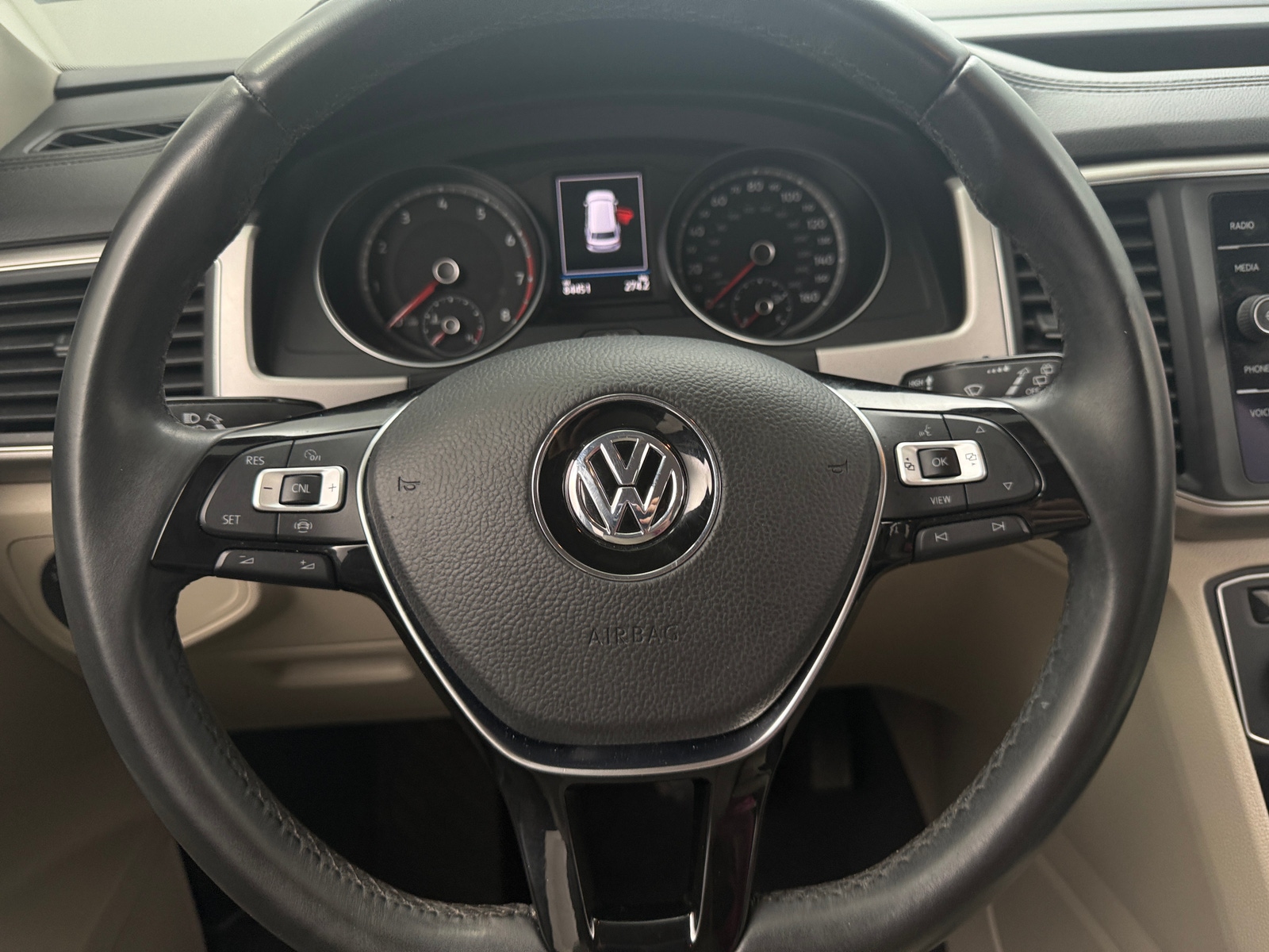 Thumbnail: 2019 Volkswagen Atlas - 4