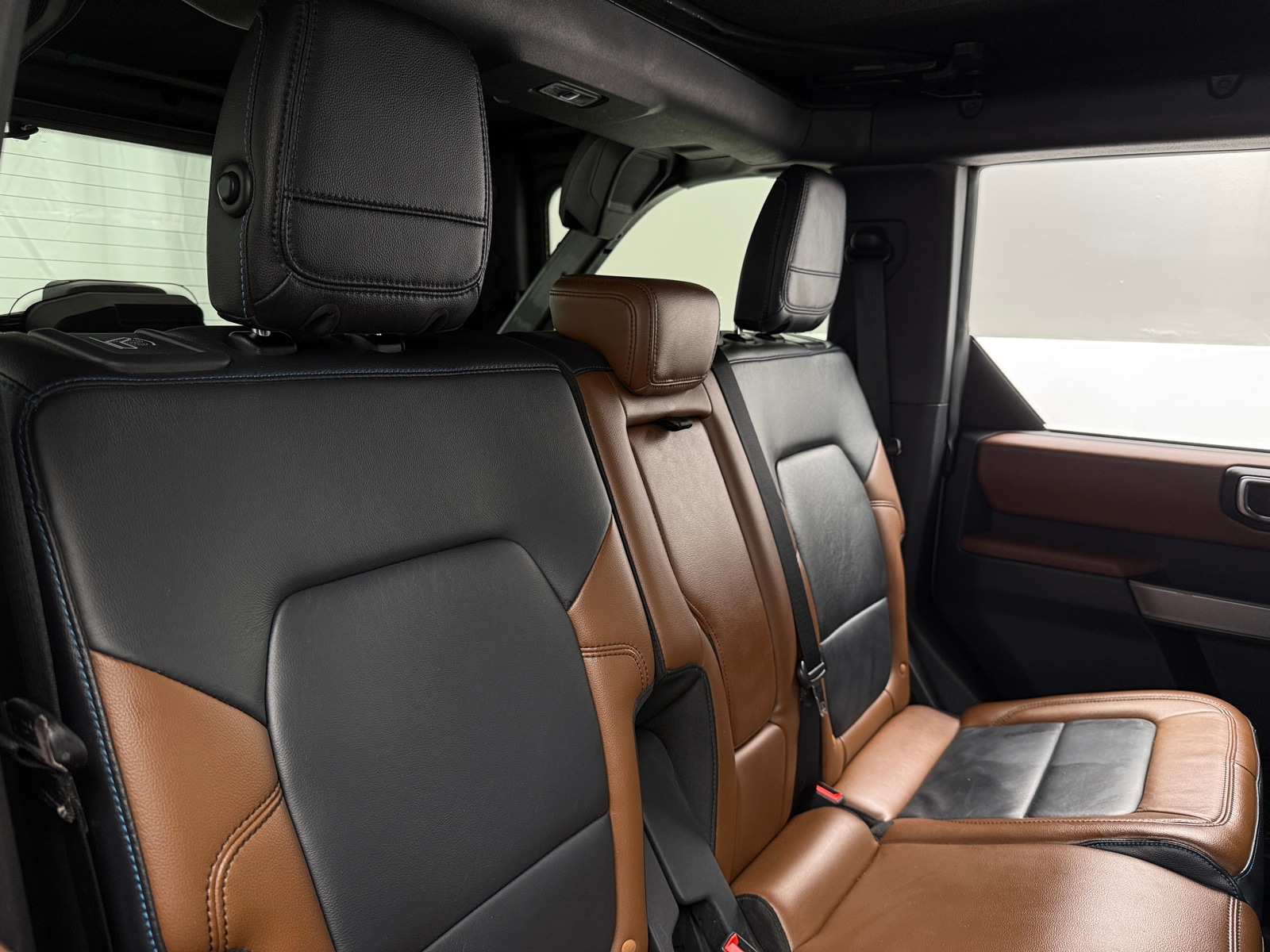 Thumbnail: 2022 Ford Bronco - 6