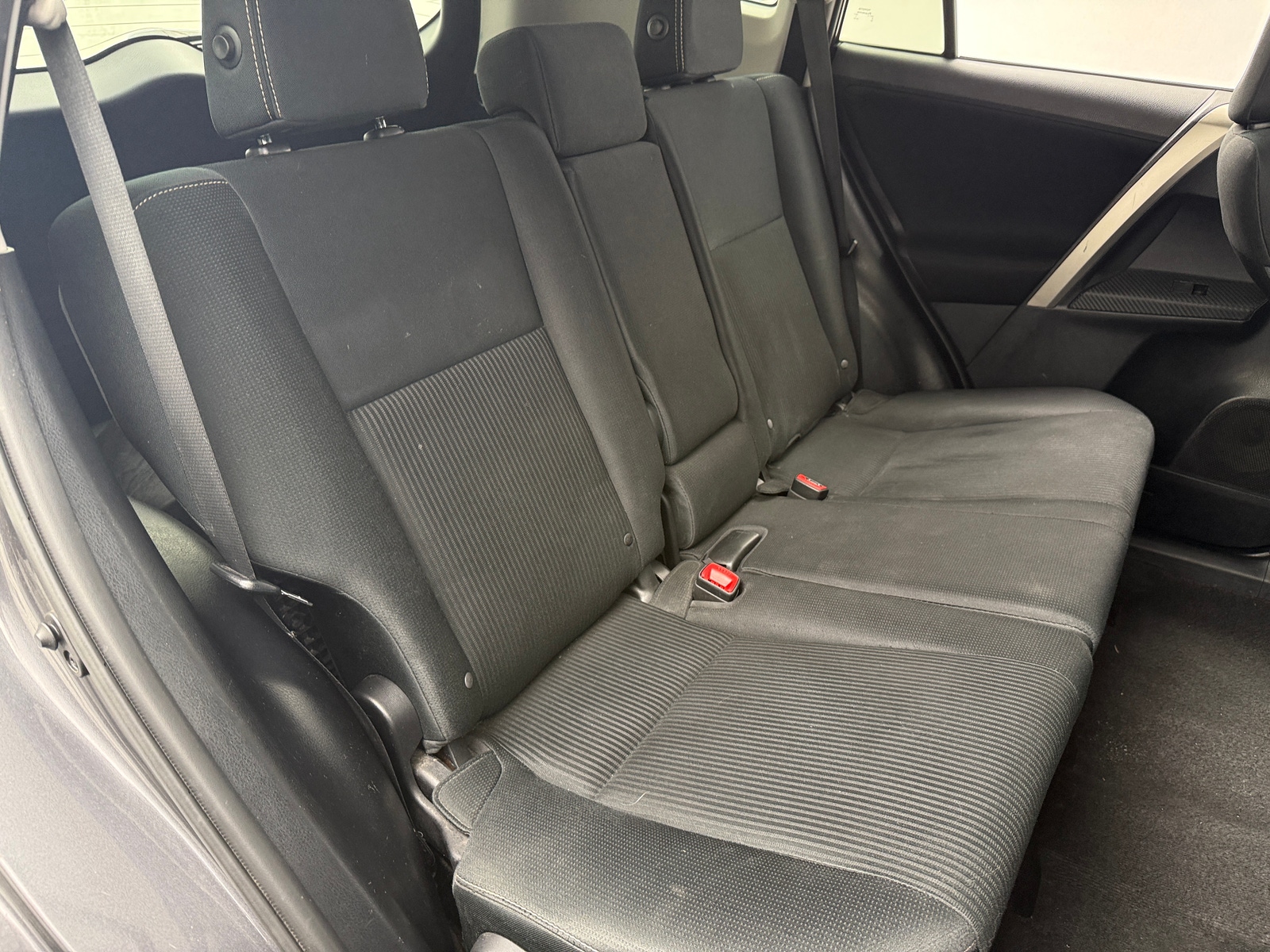 Thumbnail: 2015 Toyota RAV4 - 6