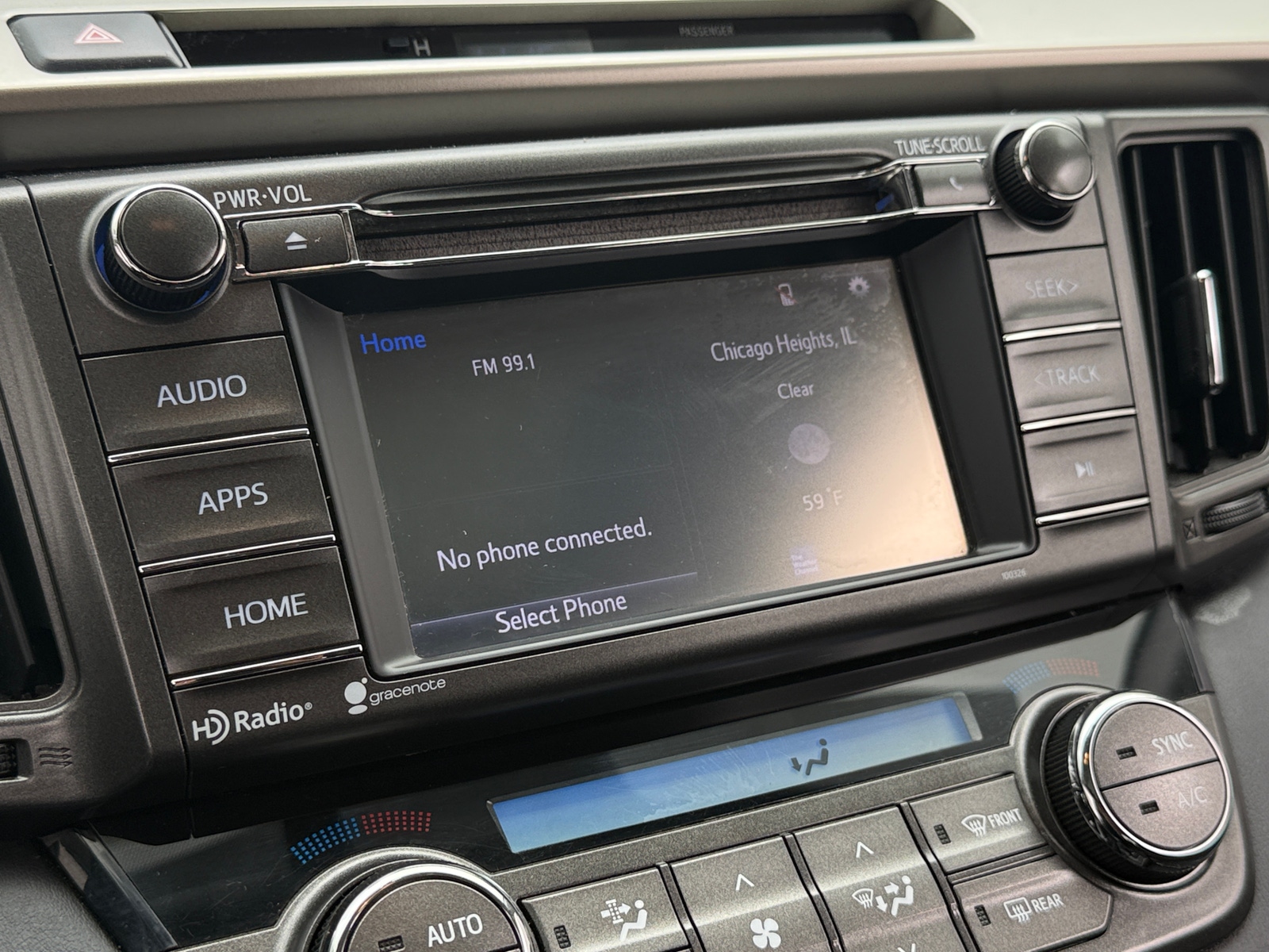 Thumbnail: 2015 Toyota RAV4 - 4