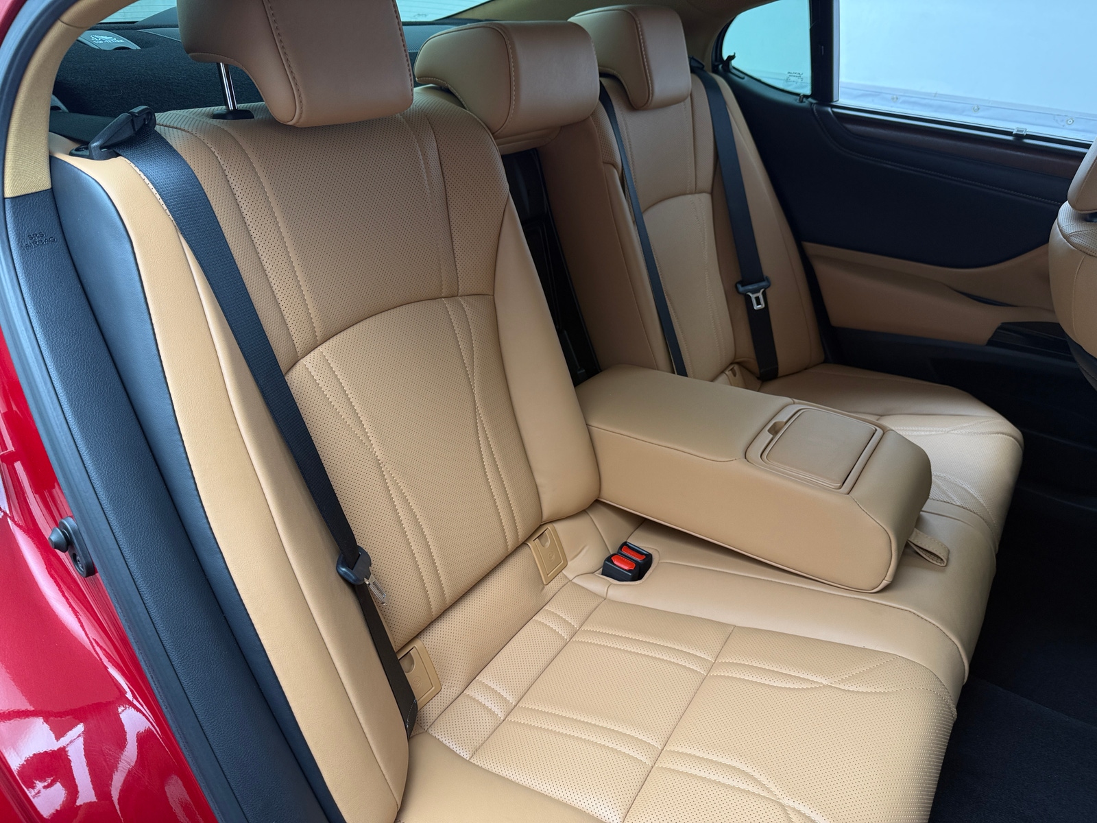 Thumbnail: 2024 Lexus ES - 5