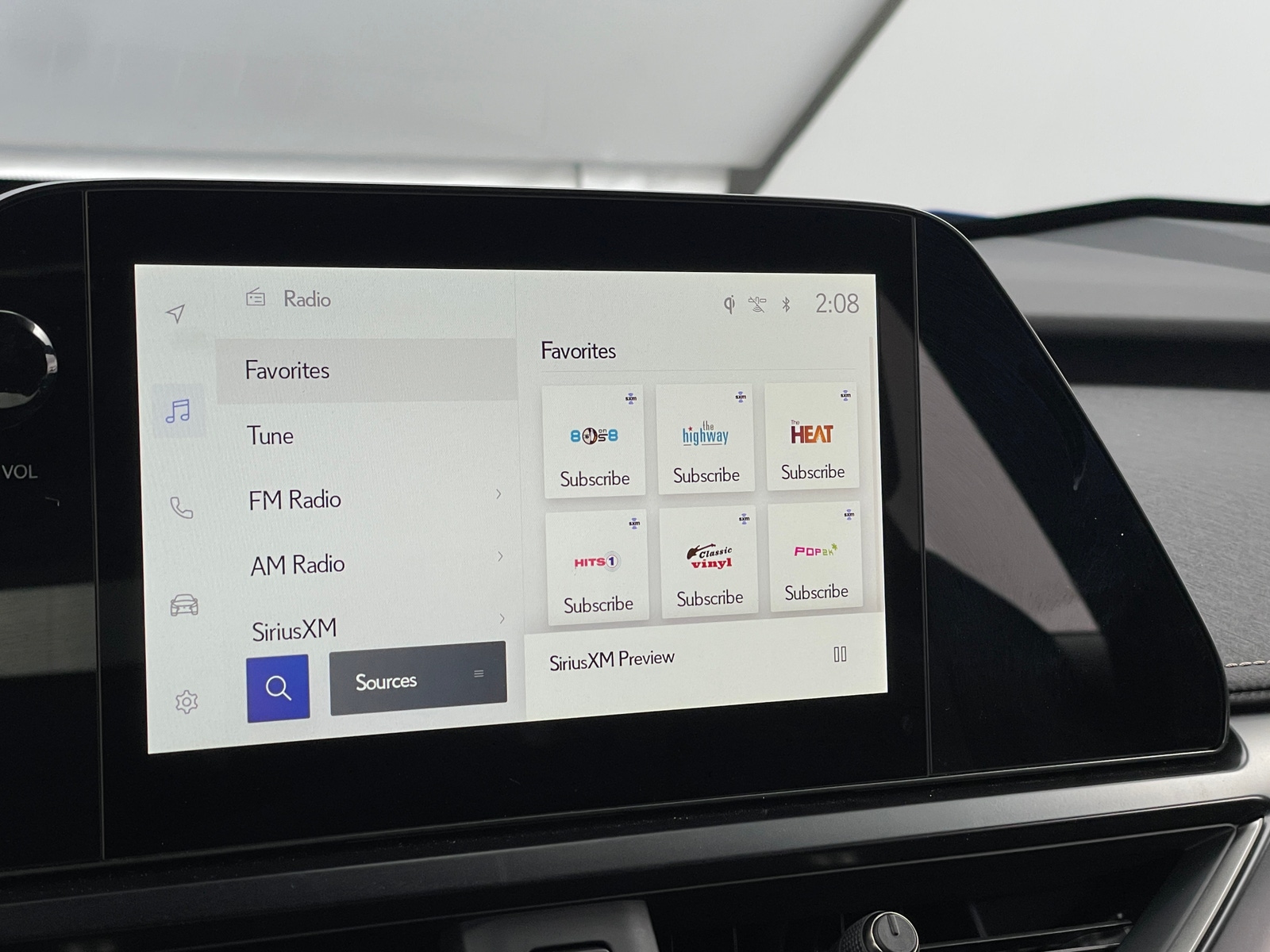 Thumbnail: 2025 Lexus UX - 3