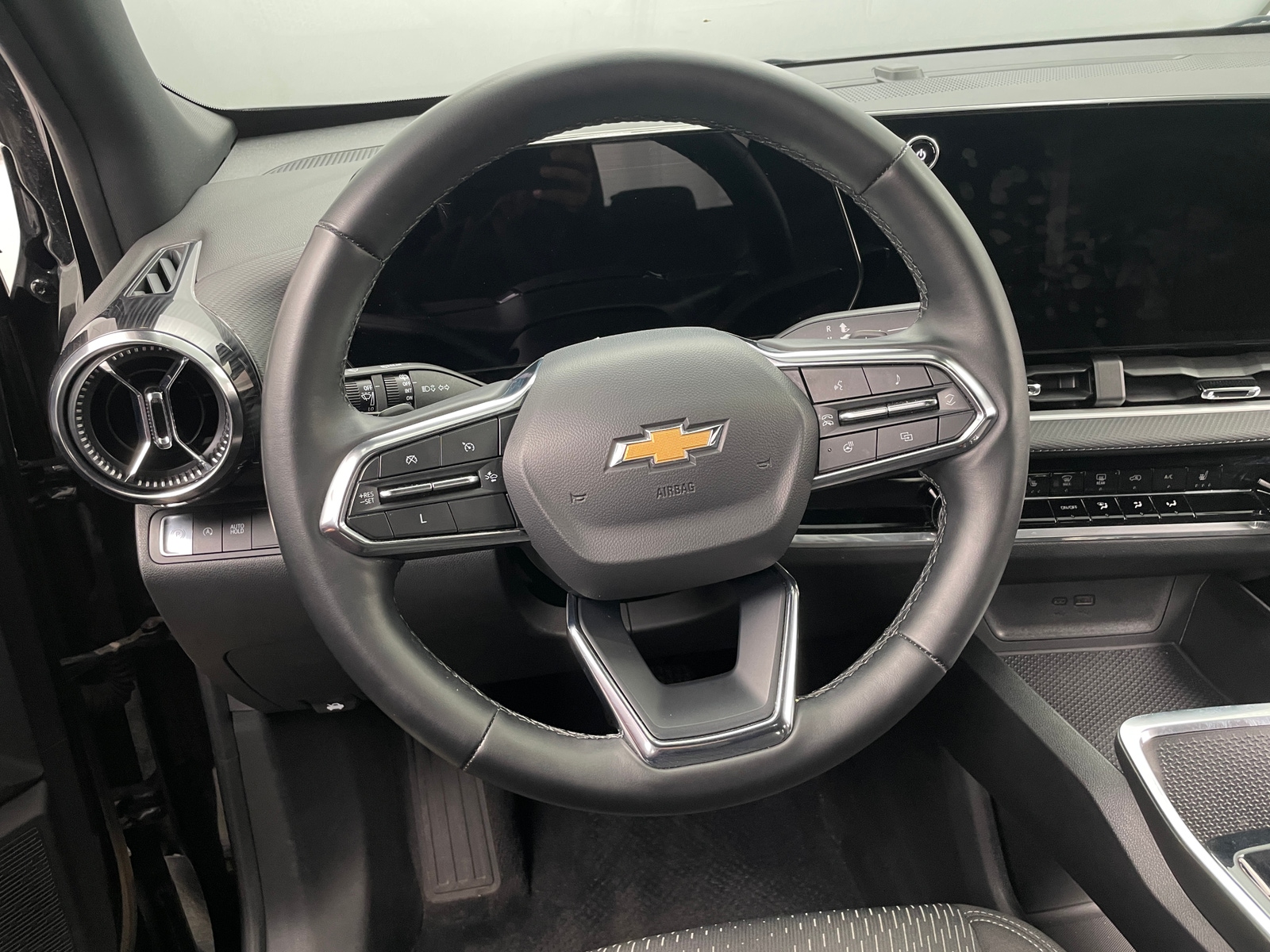 Thumbnail: 2025 Chevrolet Equinox - 5