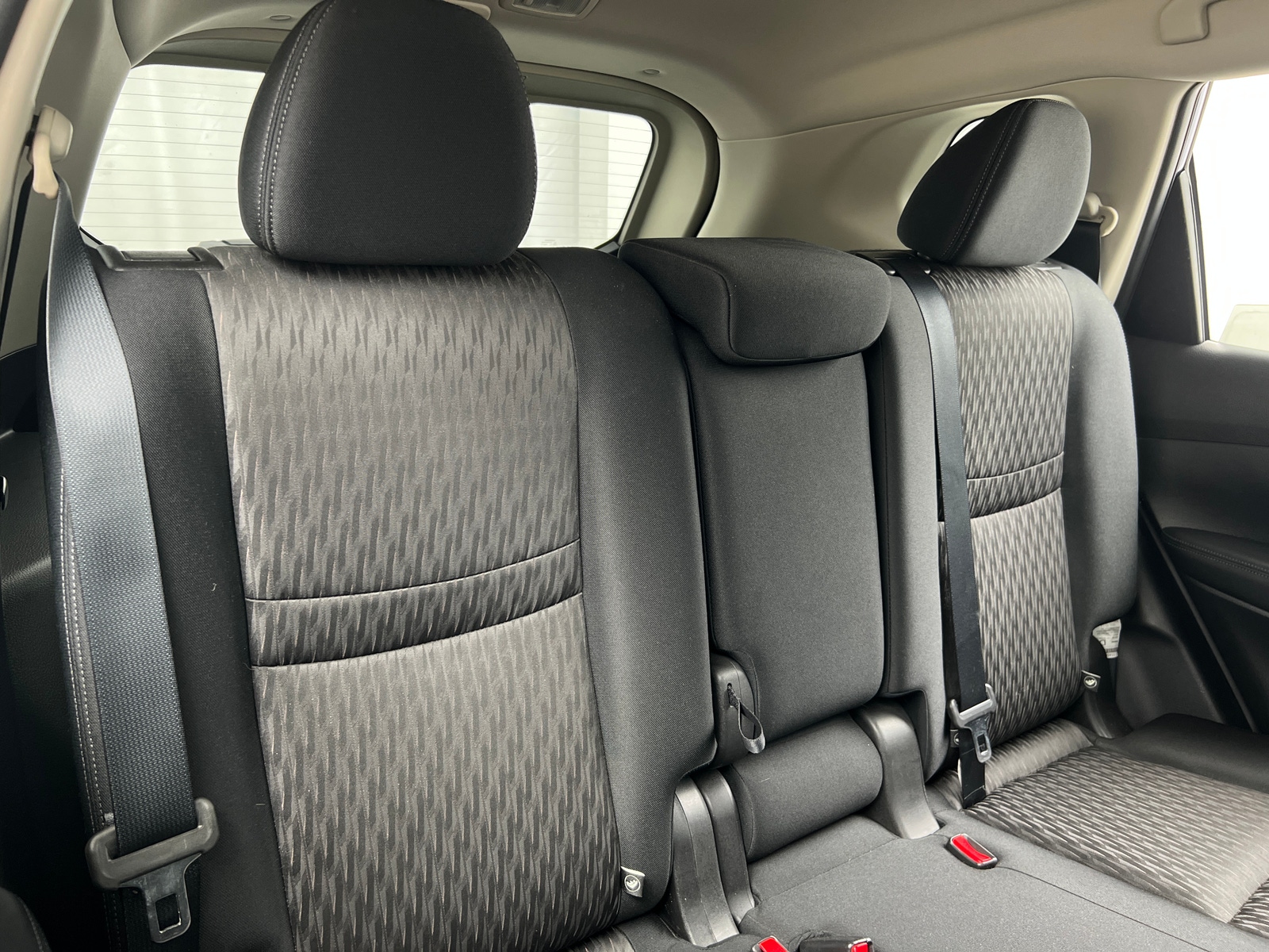 Thumbnail: 2017 Nissan Rogue - 6