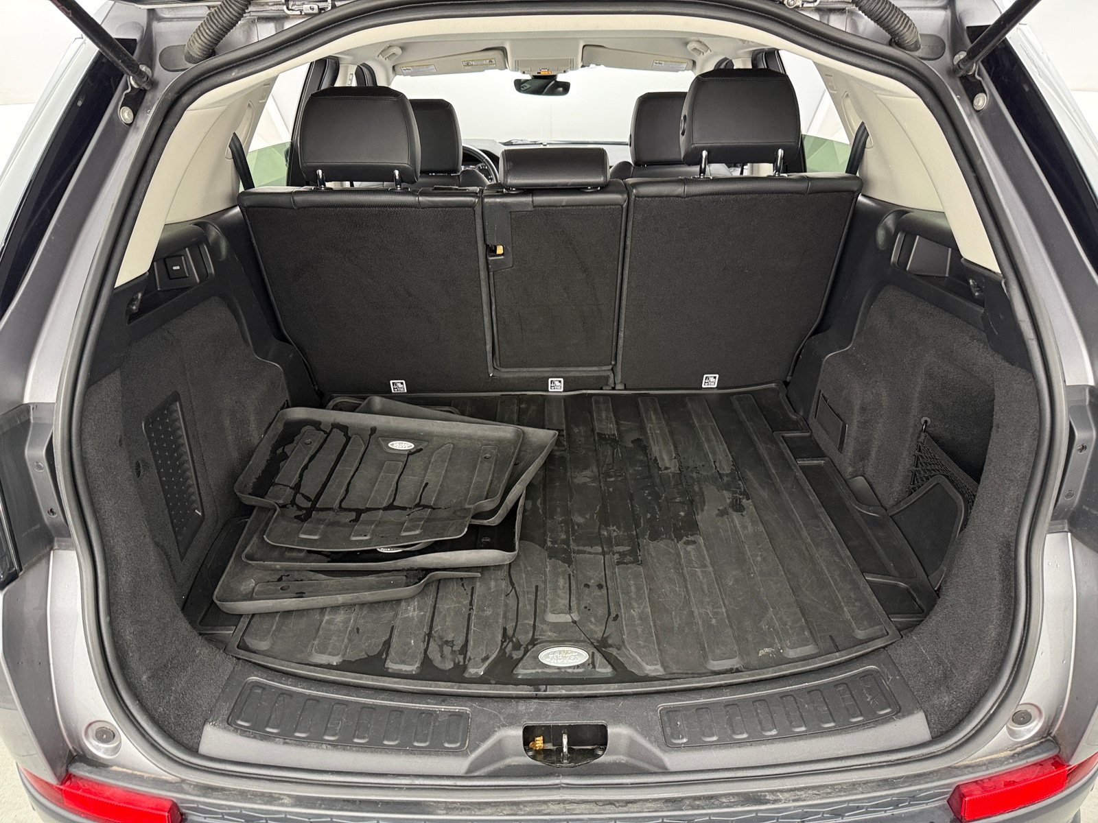 Thumbnail: 2020 Land Rover Discovery Sport - 7