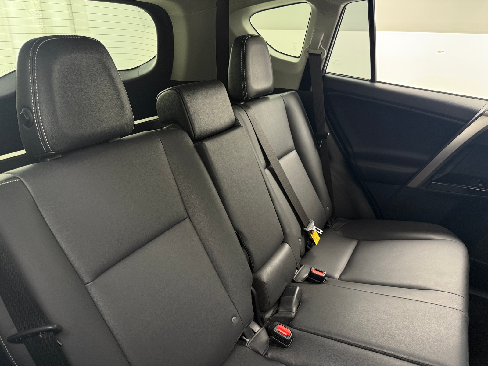 Thumbnail: 2018 Toyota RAV4 - 5