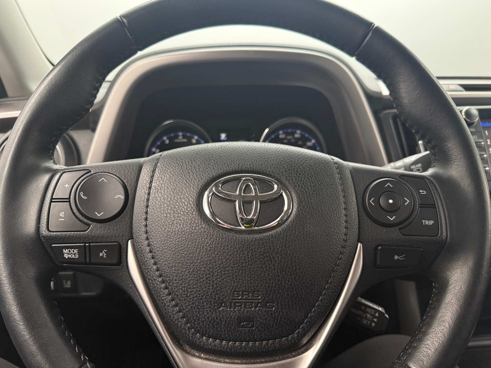 Thumbnail: 2018 Toyota RAV4 - 4