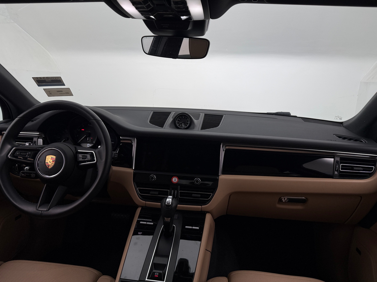 Thumbnail: 2025 Porsche Macan - 2