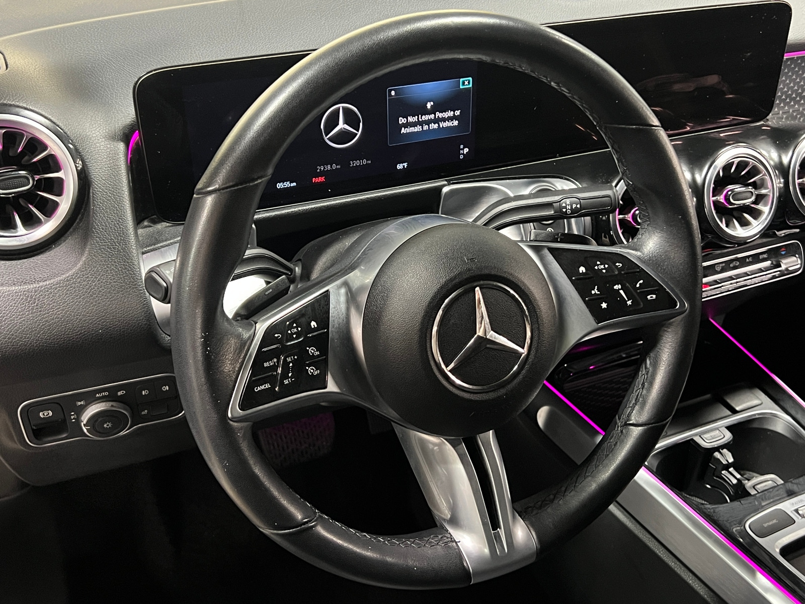 Thumbnail: 2024 Mercedes-Benz GLB - 4