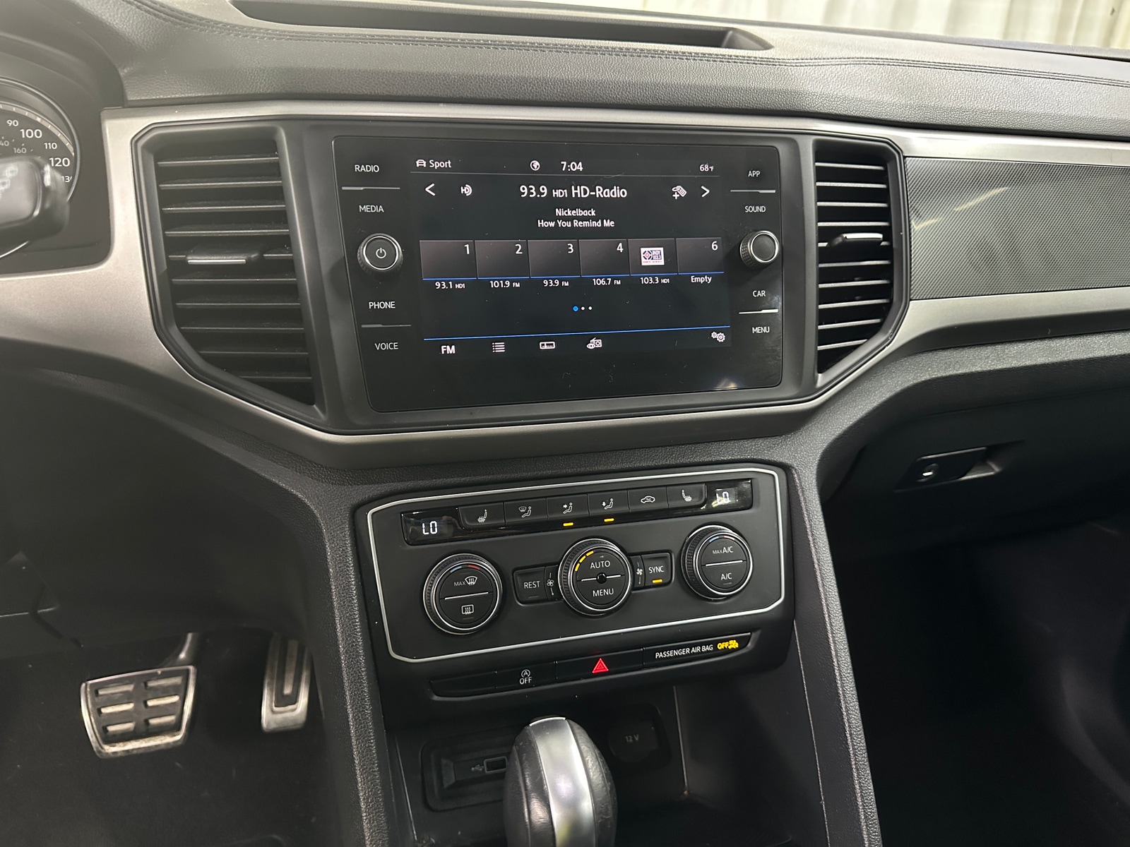 Thumbnail: 2021 Volkswagen Atlas - 3