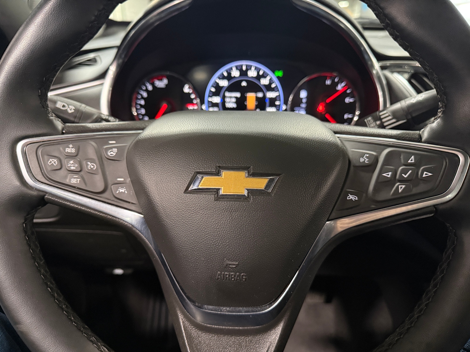 Thumbnail: 2024 Chevrolet Malibu - 4