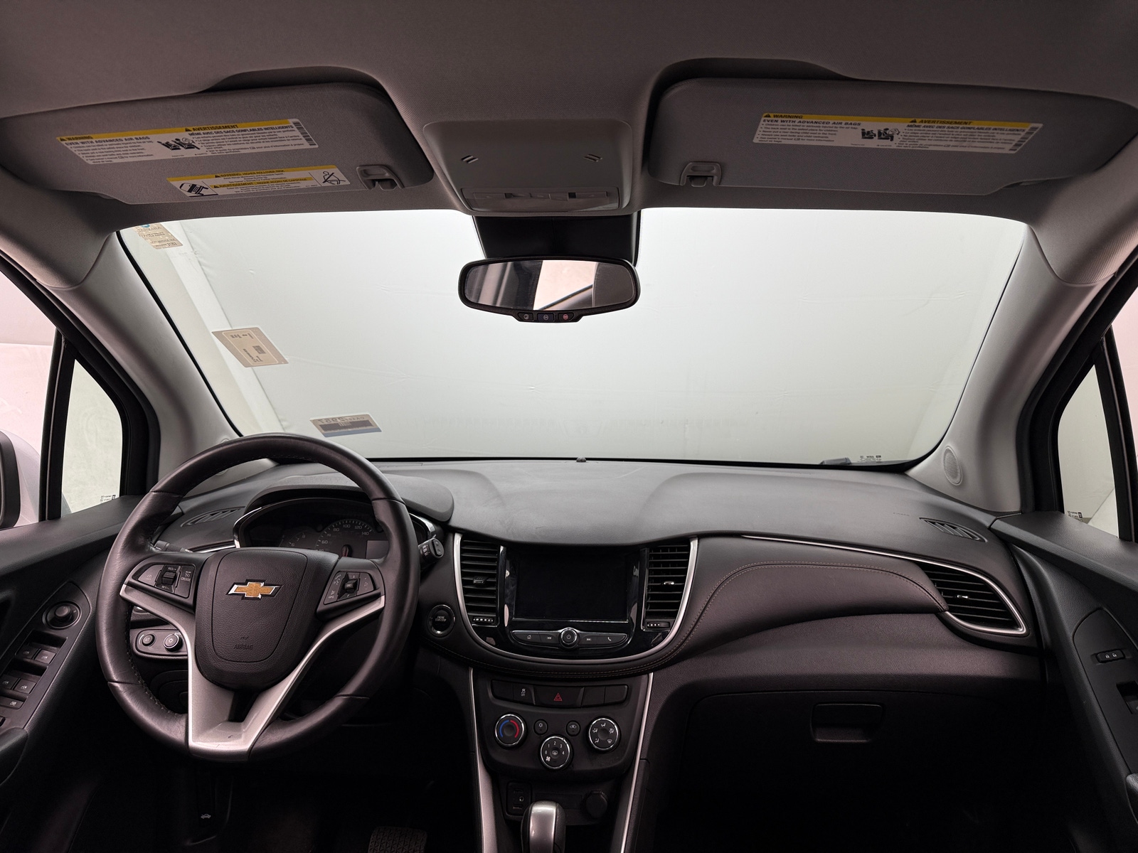 Thumbnail: 2022 Chevrolet Trax - 2