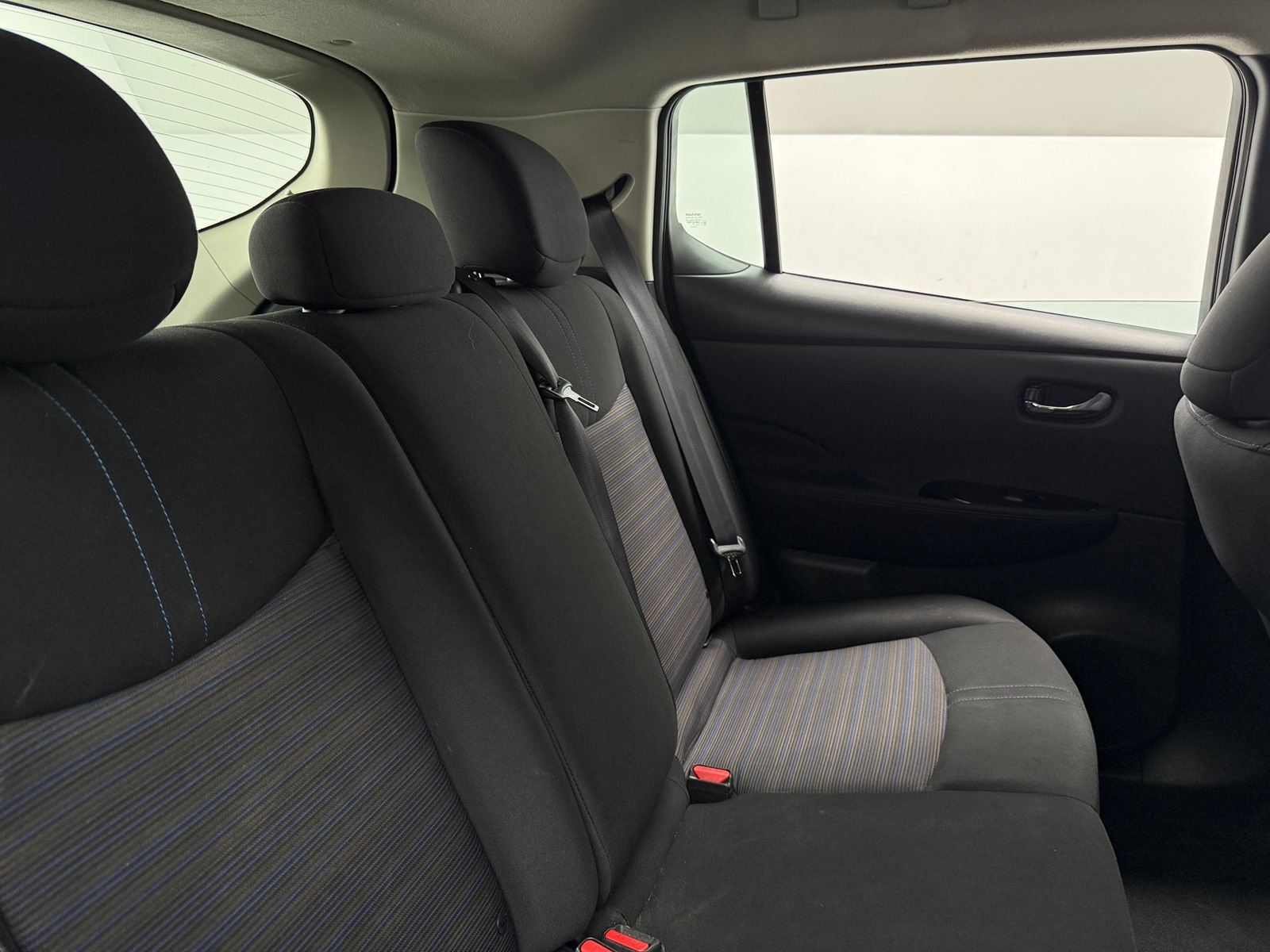 Thumbnail: 2020 Nissan Leaf - 6