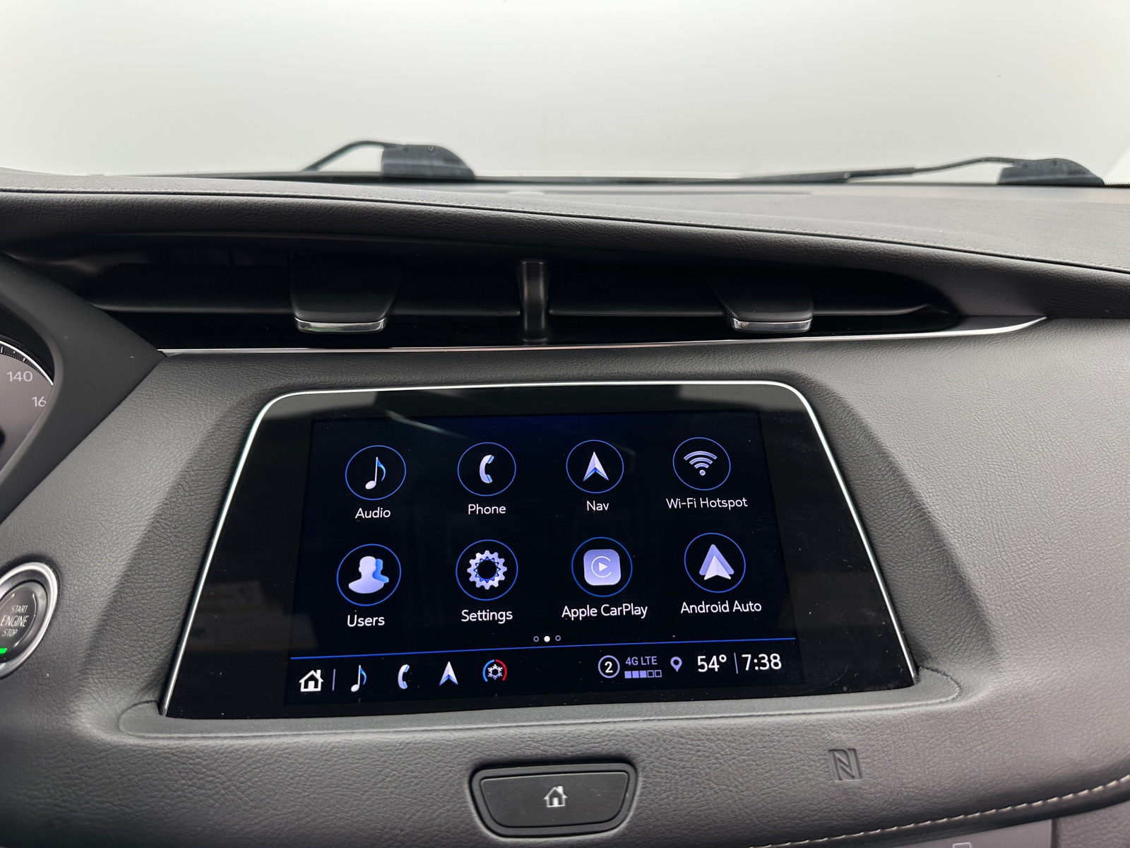 Thumbnail: 2021 Cadillac XT4 - 3