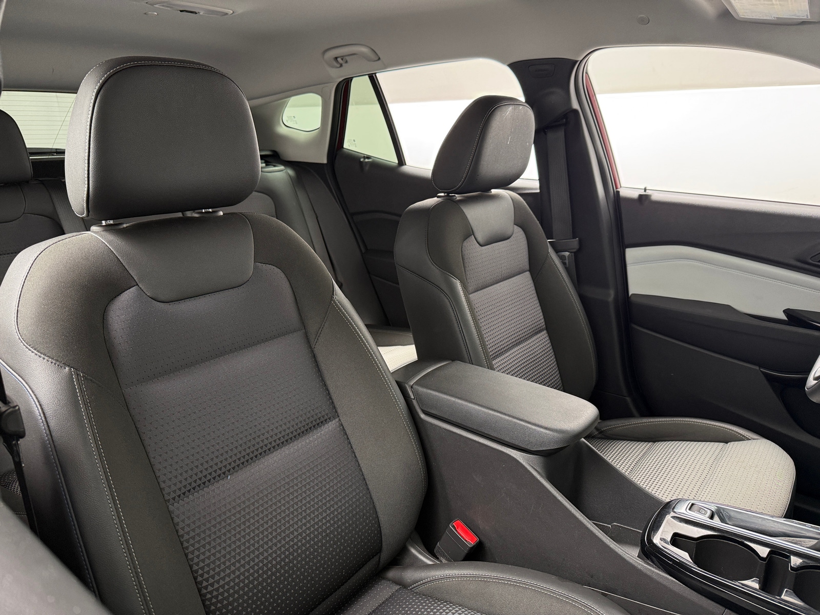 Thumbnail: 2025 Chevrolet Trax - 2