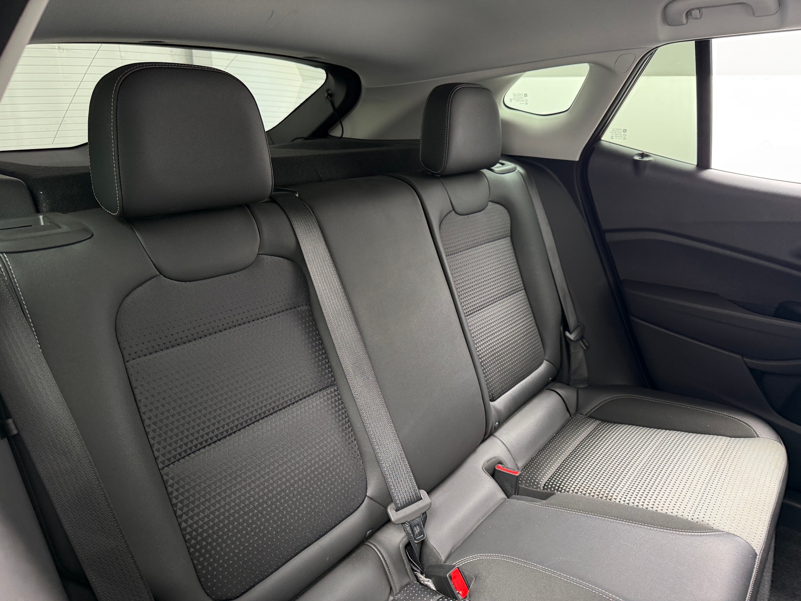 Thumbnail: 2025 Chevrolet Trax - 6